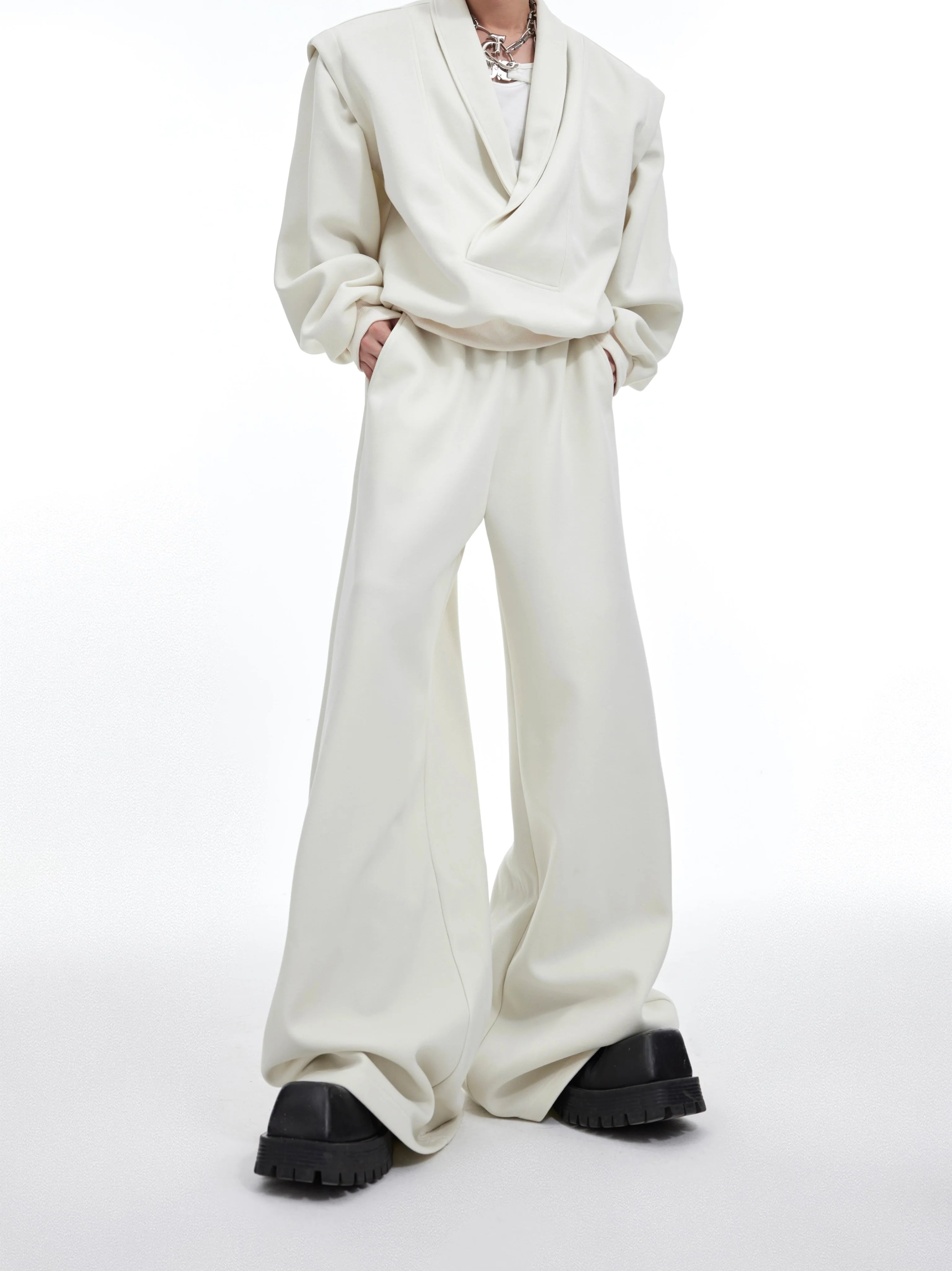 Oversized V-Neck Sweatshirt Set with Metallic Detailing - ArgueCulture