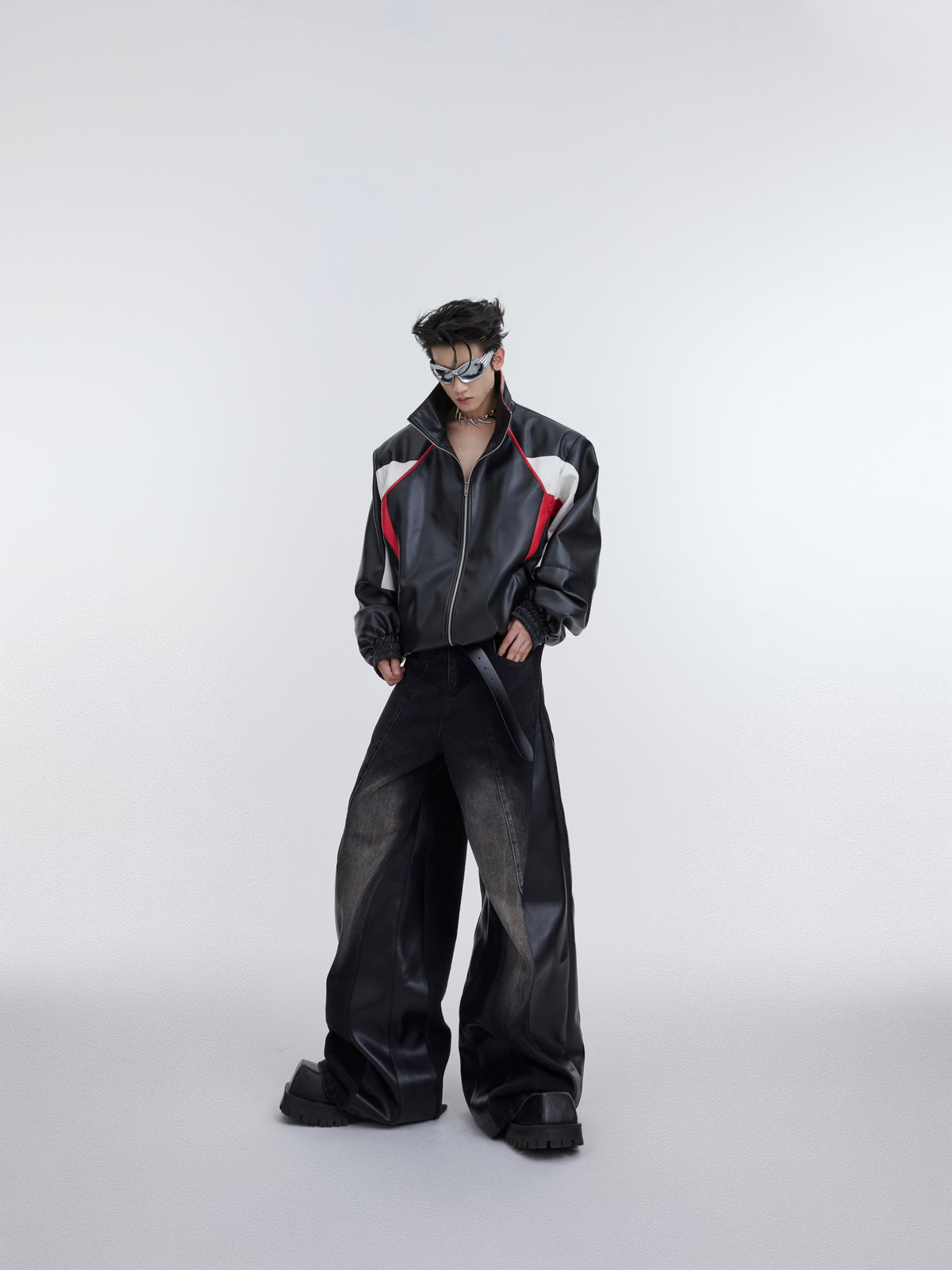 Washed Color-Block Deconstructed Jeans - product image 5