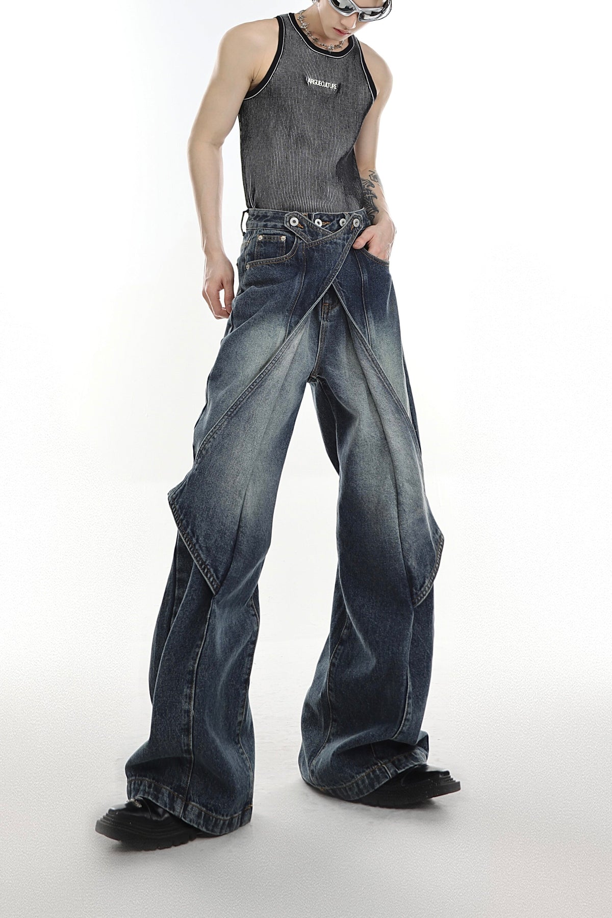 Washed Deconstructed Flared Jeans - product image 5