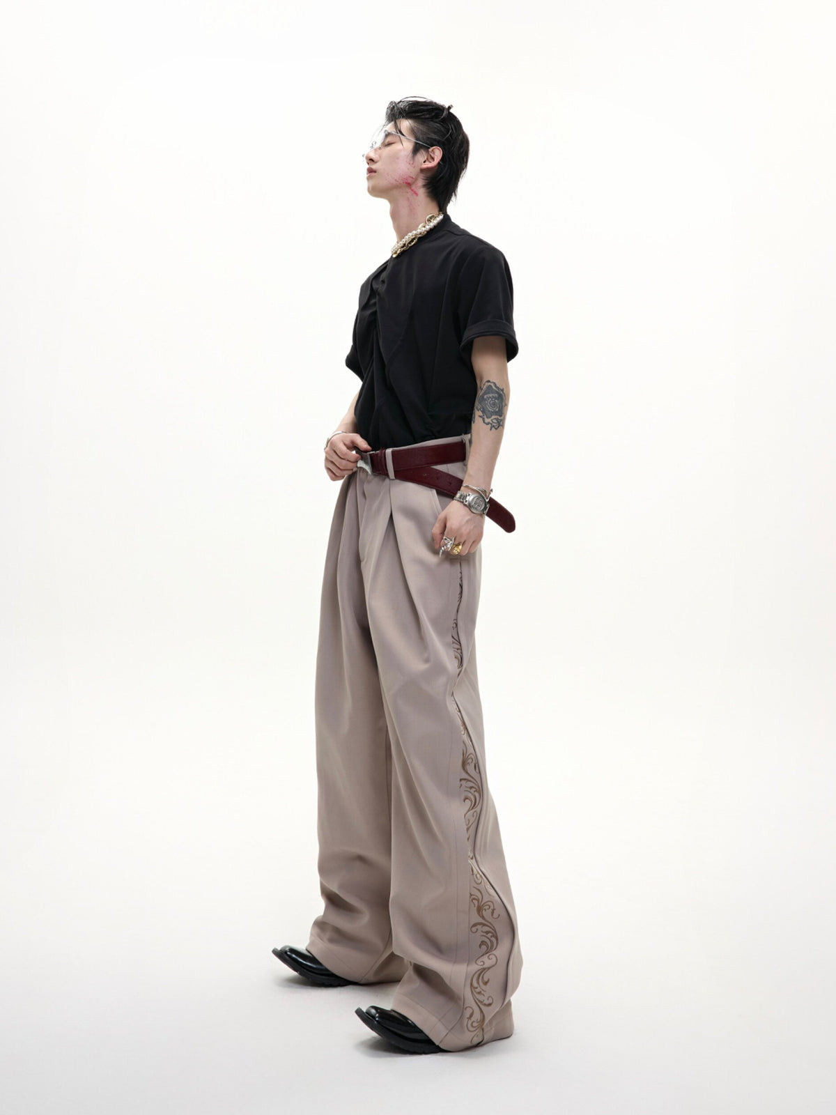 Embroidered Pleated Wide-Leg Trousers - product image 3