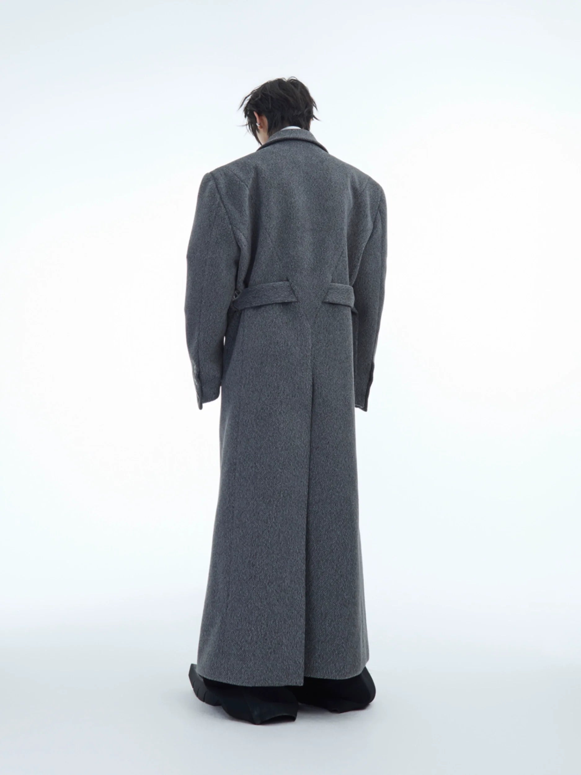 Double-Breasted Wool Coat with Belt Design & Elegant Tailoring - ArgueCulture