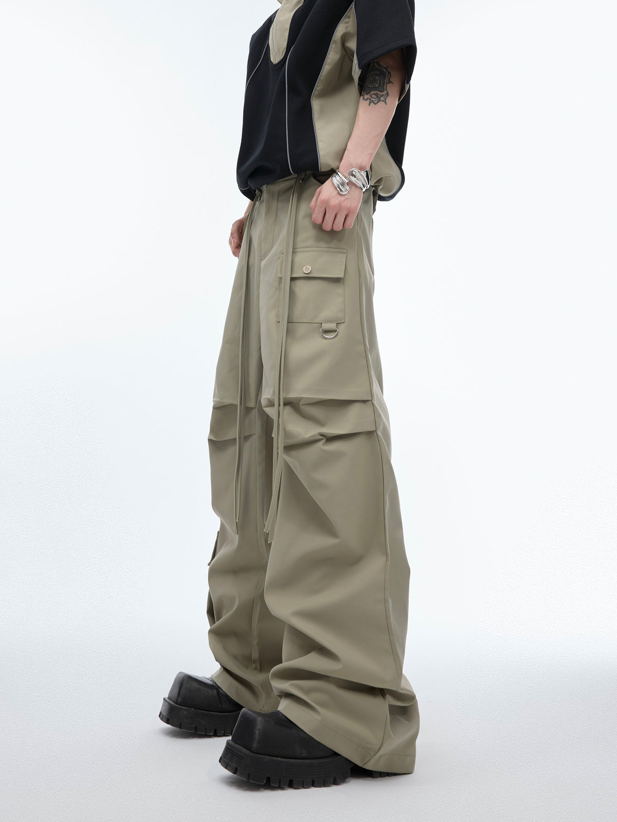 Deconstructed Cotton Top or Cargo Pants - variant image 8