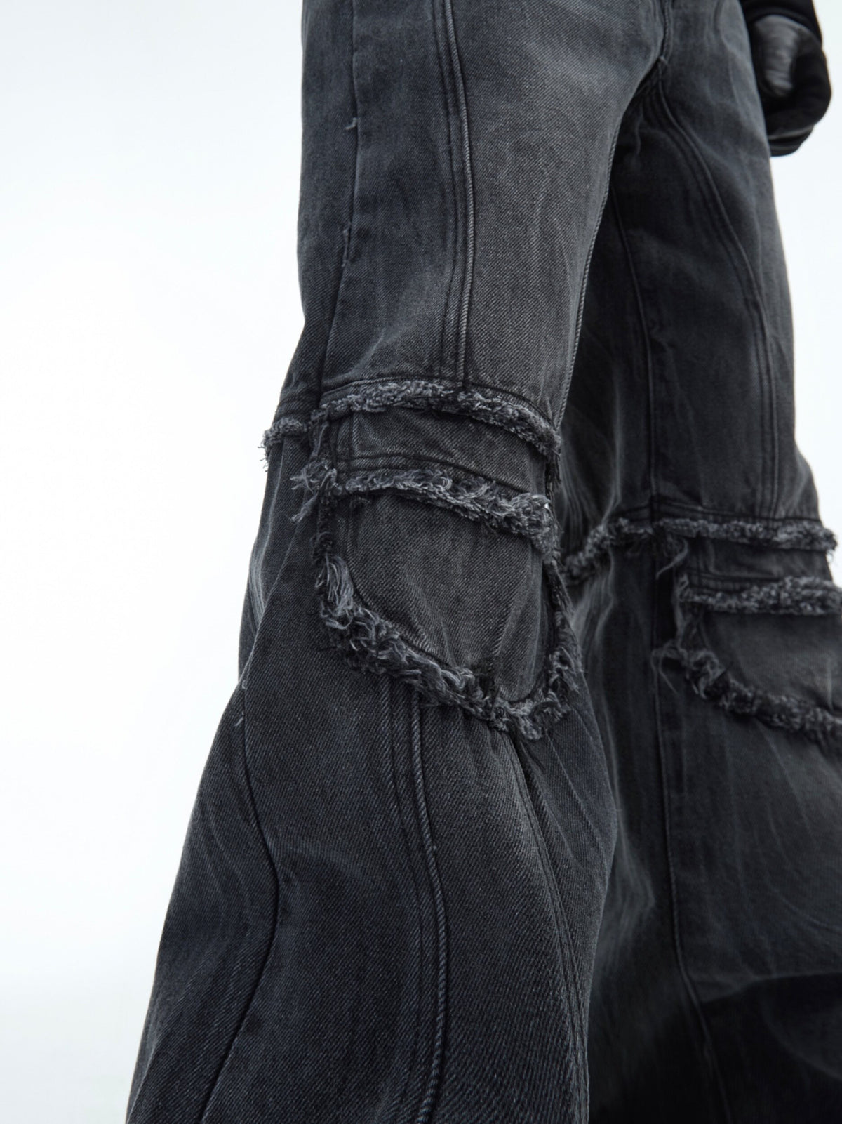 Water-Ripple Frayed Straight-Leg Jeans - product image 4