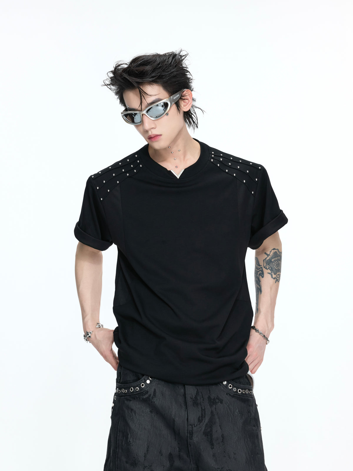 Boxy Black Rivet V-Neck T-Shirt - product image 2
