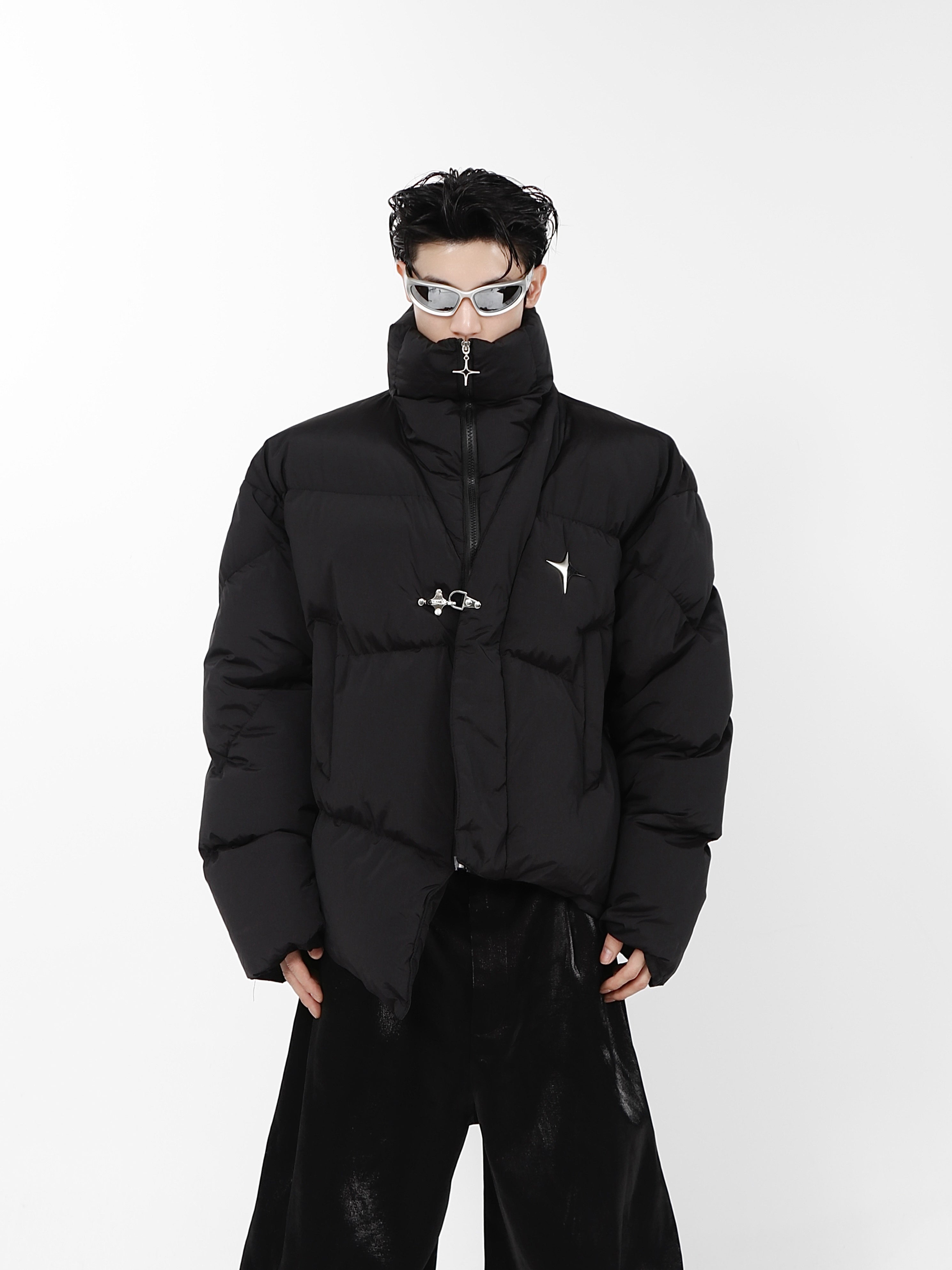 Streetwear-Cropped-Puffer-Jacket---Asymmetrical-Metal-Design-Black
