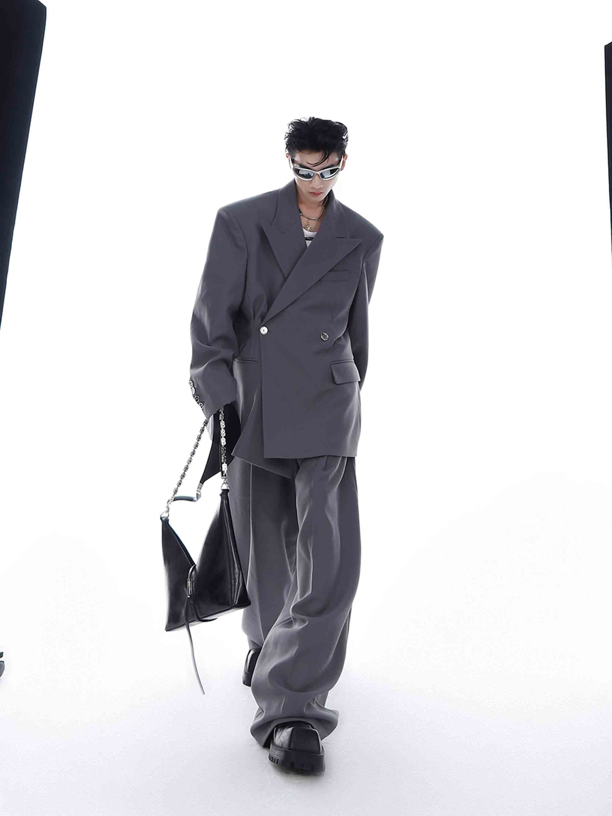 Streetwear-Gray-Shoulder-Pad-Suit-Set---Loose-Fit-Pants-Metal-Detail-Gray-Suit Set