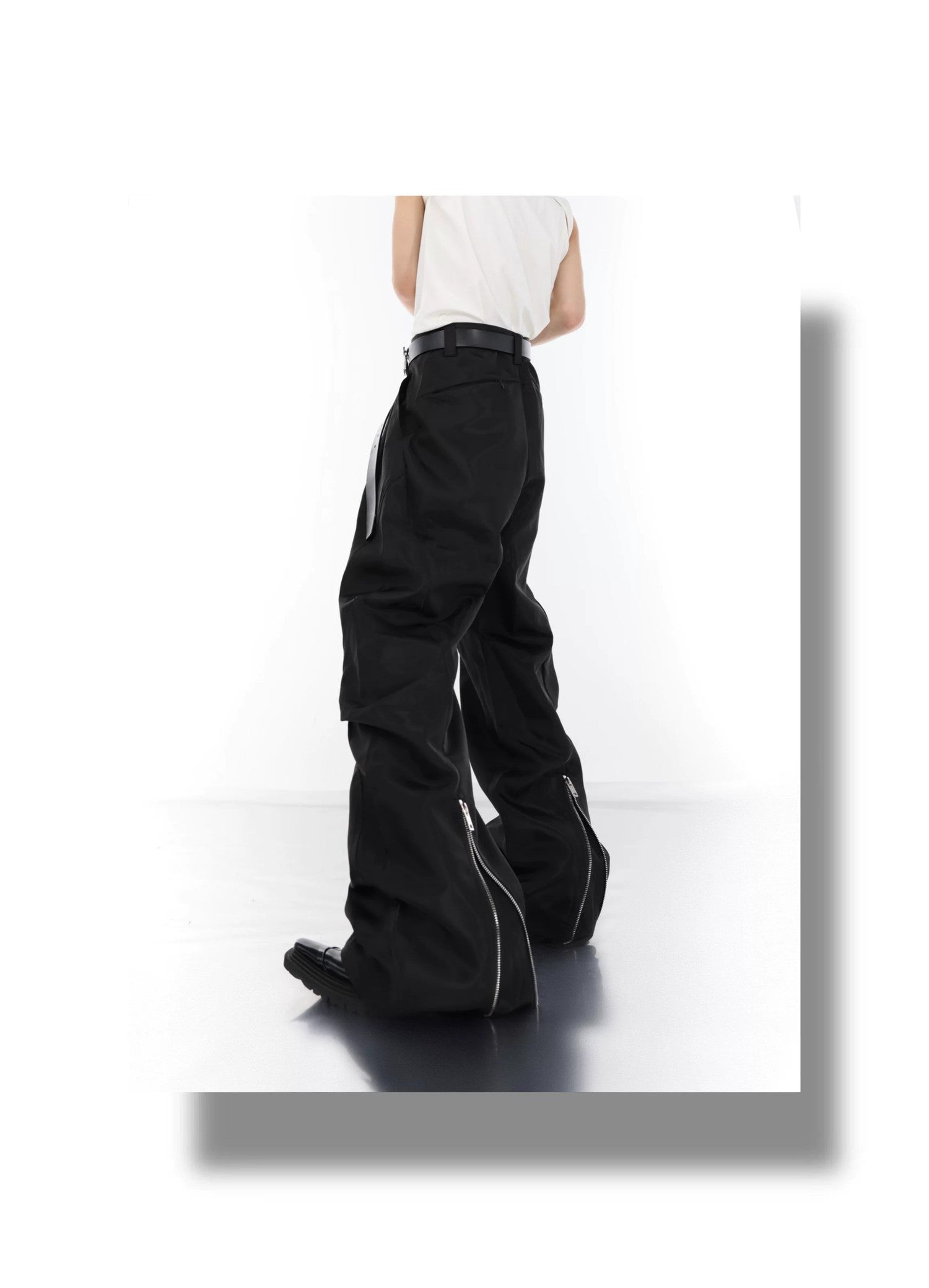 desc::asymmetric-curved-blade-techwear-windbreaker-set-detail-img-12