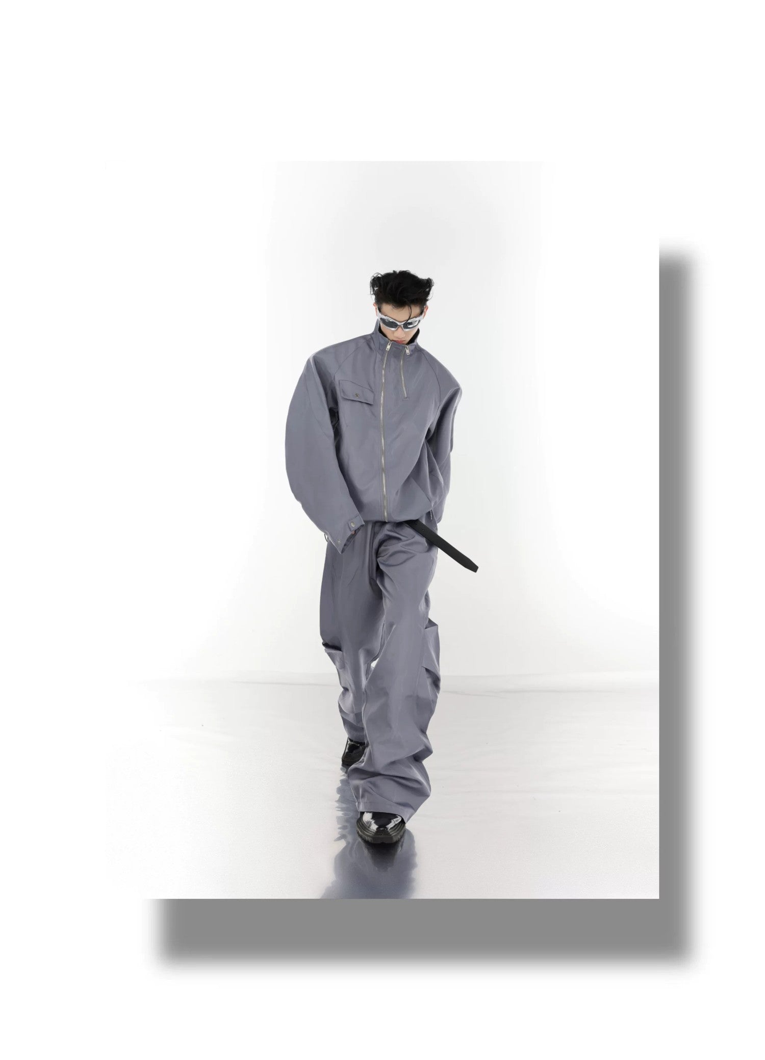 desc::asymmetric-curved-blade-techwear-windbreaker-set-detail-img-5
