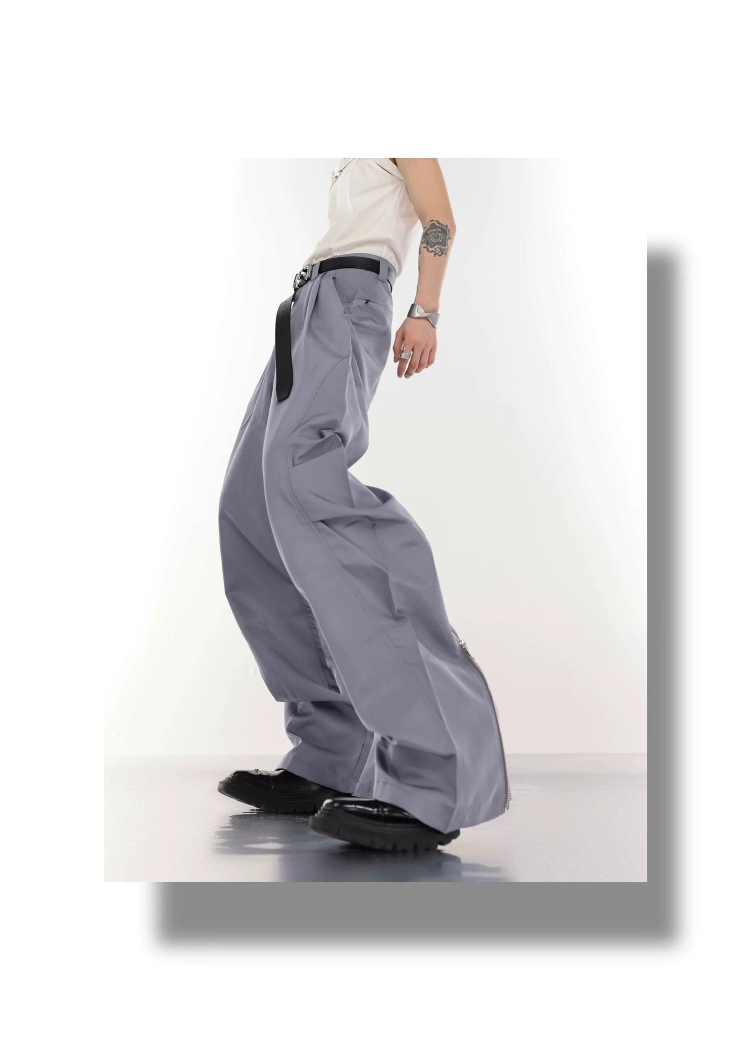 desc::asymmetric-curved-blade-techwear-windbreaker-set-detail-img-9