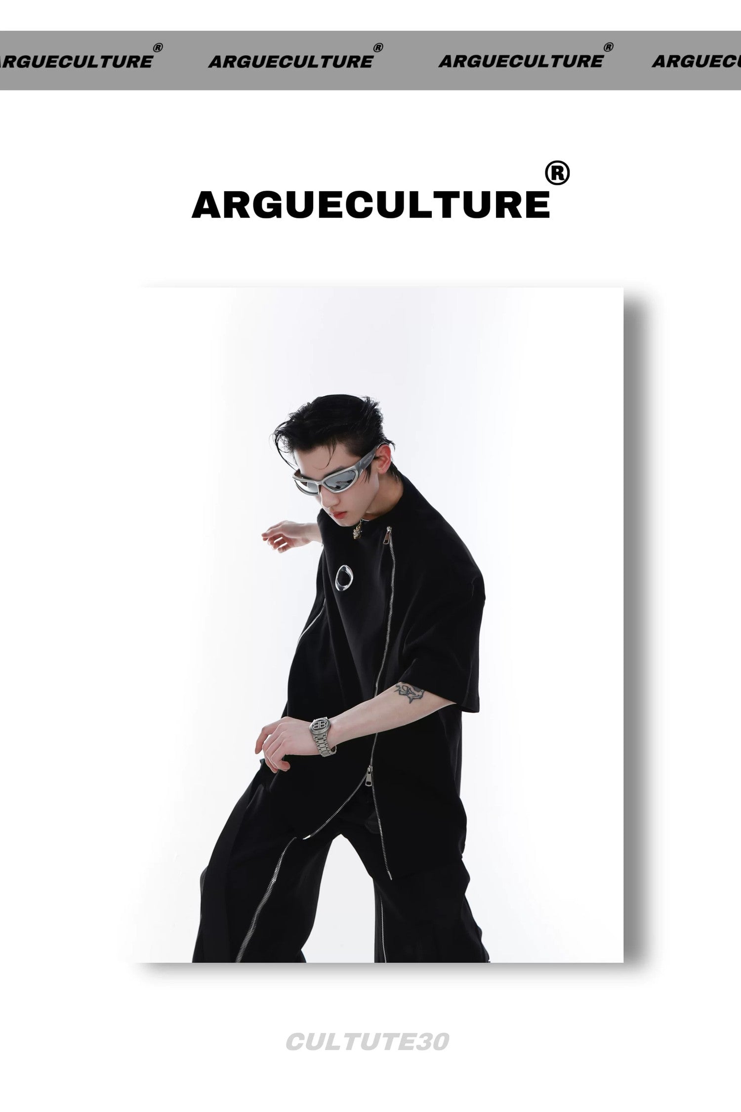 desc::avant-garde-double-zipper-shoulder-pad-tee-metal-print-detail-img-4