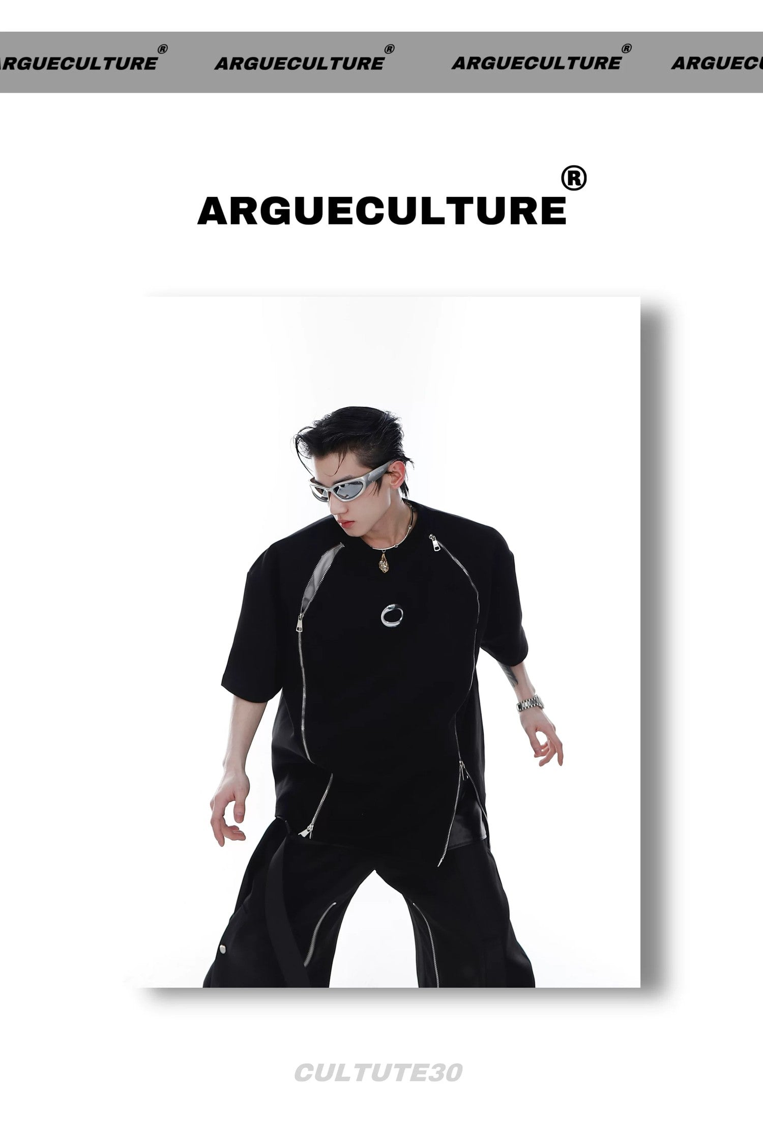 desc::avant-garde-double-zipper-shoulder-pad-tee-metal-print-detail-img-5