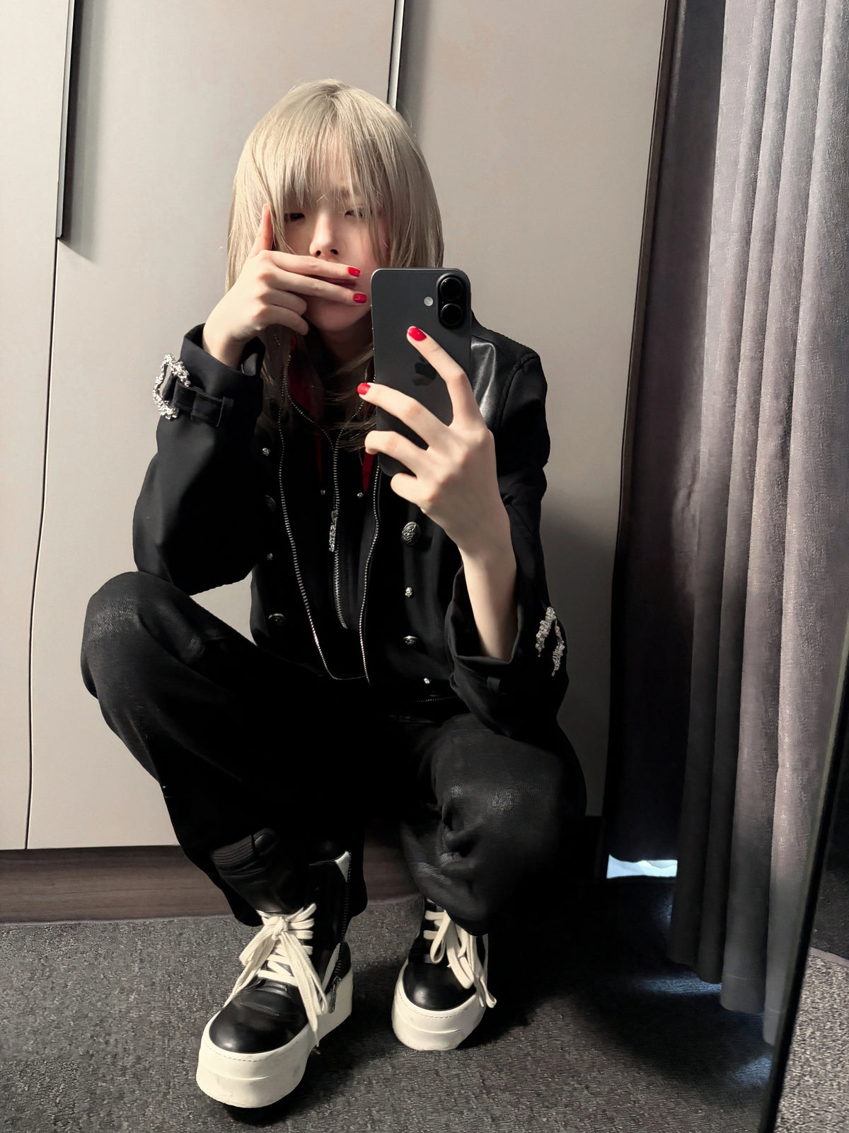 Black-Red Cross Boxy Cropped Stand-Collar Street Jacket - main image 4