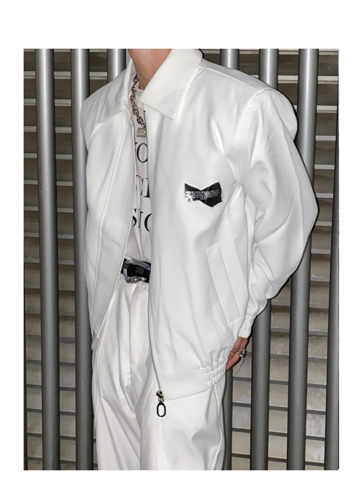 desc::boxy-padded-shoulder-cropped-jacket-unisex-streetwear-detail-img-6