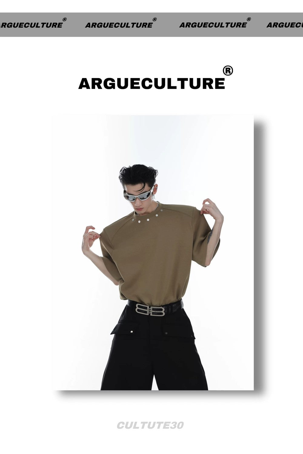 desc::boxy-shoulder-pad-t-shirt-with-metal-buttons-detail-img-7