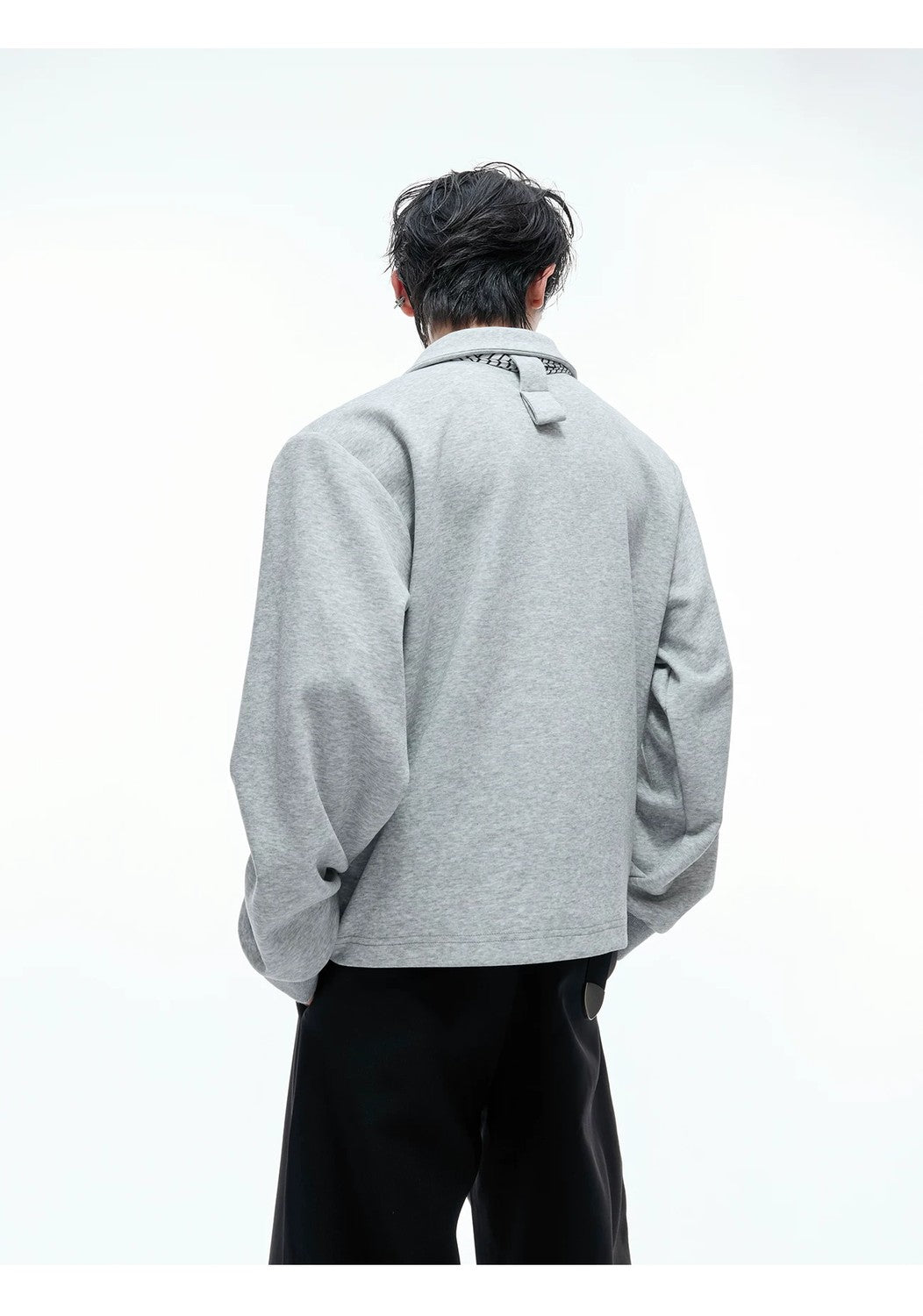 desc::boxy-v-neck-polo-sweatshirt-with-detachable-scarf-detail-img-8