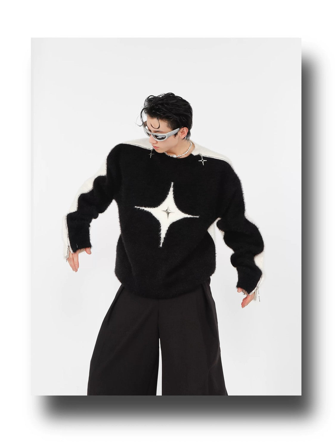 desc::contrast-mohair-crewneck-with-metal-zipper-detail-detail-img-3