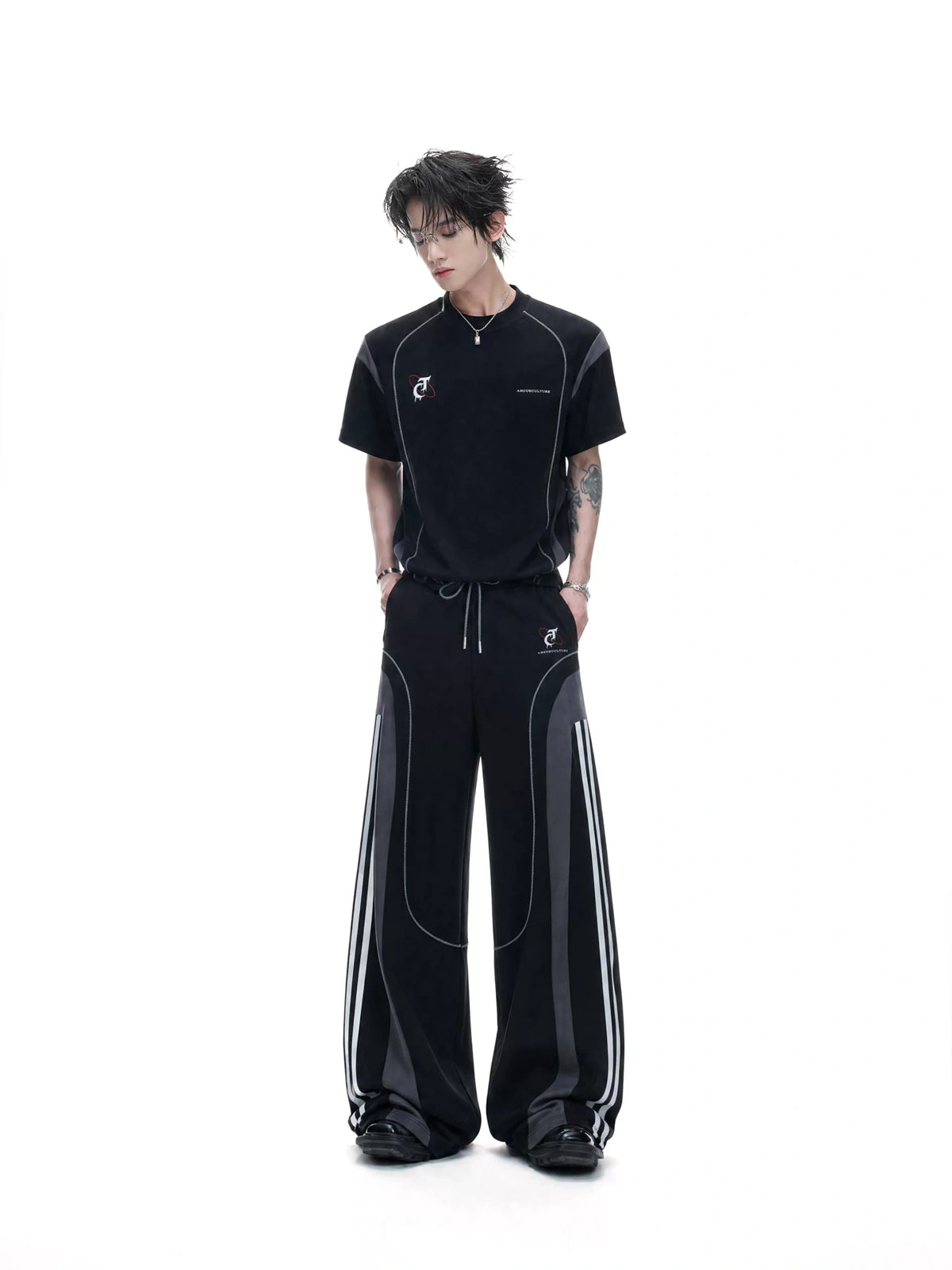 Contrast-Stitched Tee & Straight Pants Set in Black - main image 1