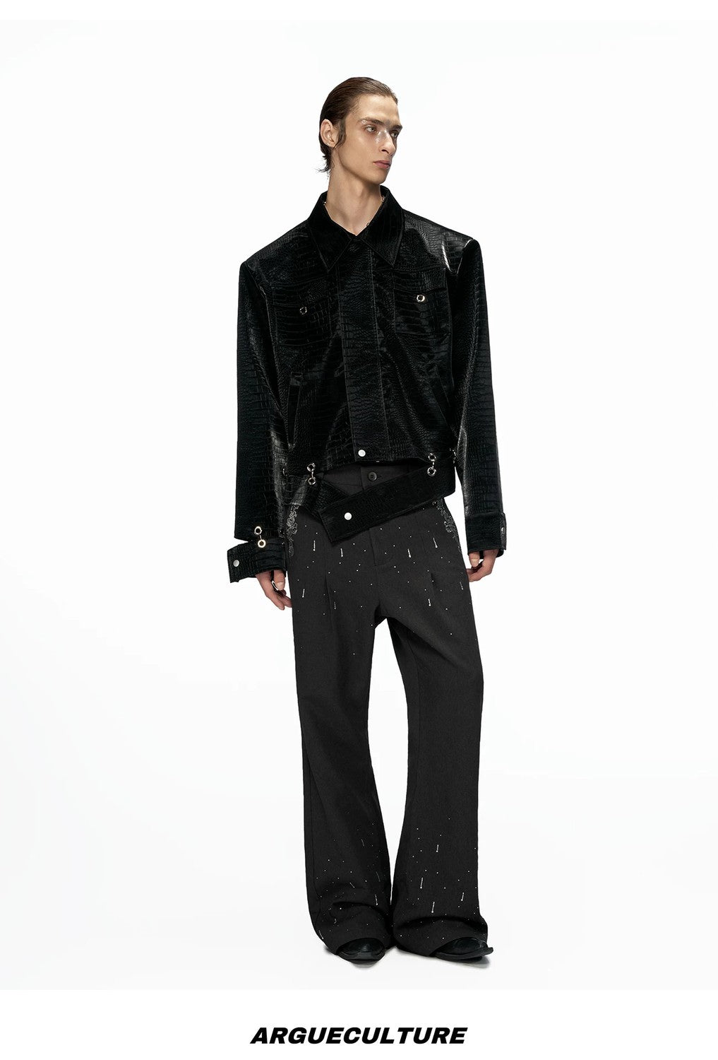 desc::cropped-croc-embossed-leather-jacket-with-metal-hardware-detail-img-14