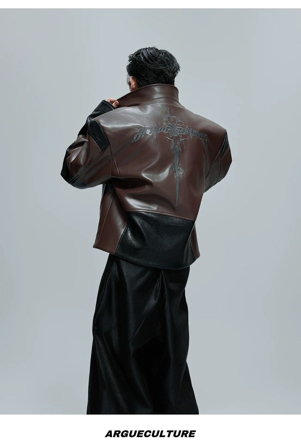 desc::cropped-crocodile-texture-spine-moto-jacket-detail-img-14