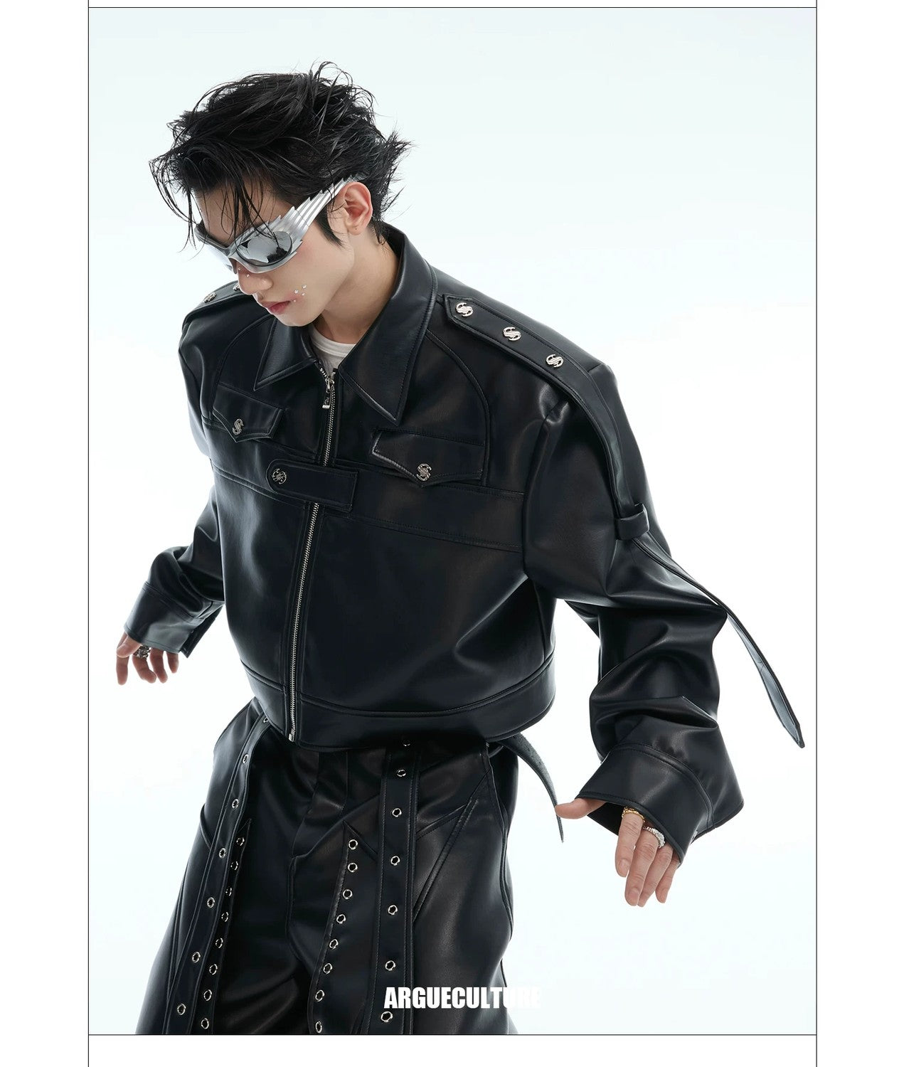 desc::cropped-deconstructed-moto-jacket-with-metal-hardware-detail-img-2