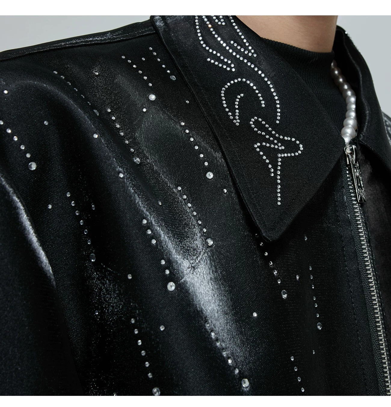 desc::cropped-liquid-glossy-jacket-with-shimmer-rhinestones-detail-img-3