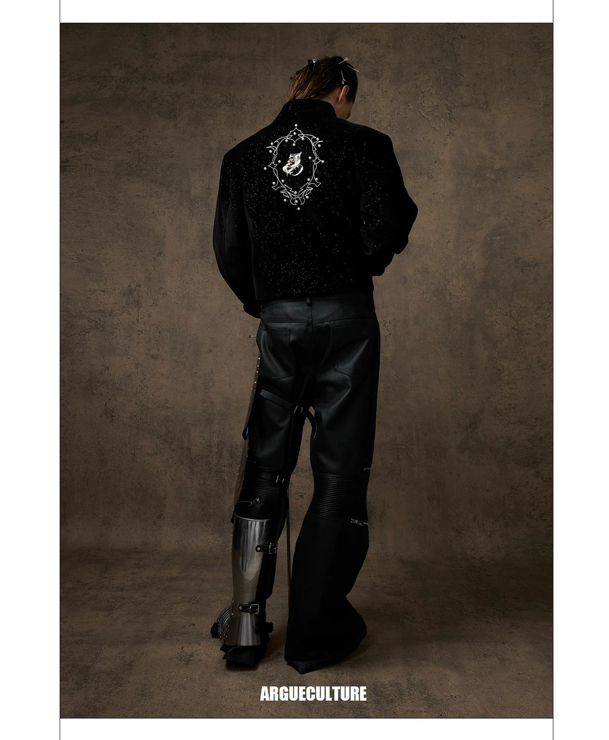 desc::cropped-metallic-button-shimmer-streetwear-jacket-detail-img-14