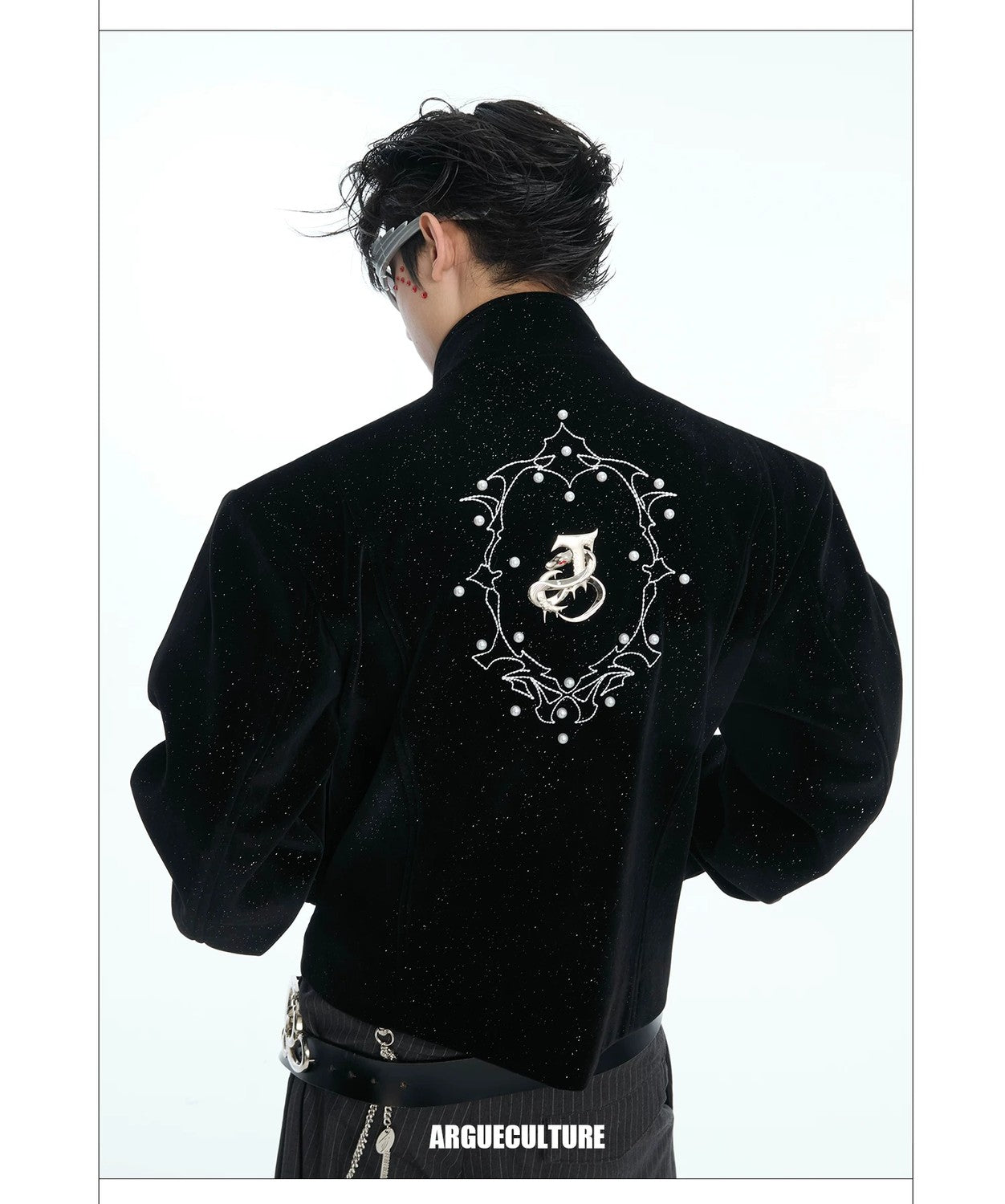 desc::cropped-metallic-button-shimmer-streetwear-jacket-detail-img-4