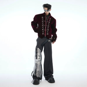 Detail shot of the stand collar and high-quality zipper closure