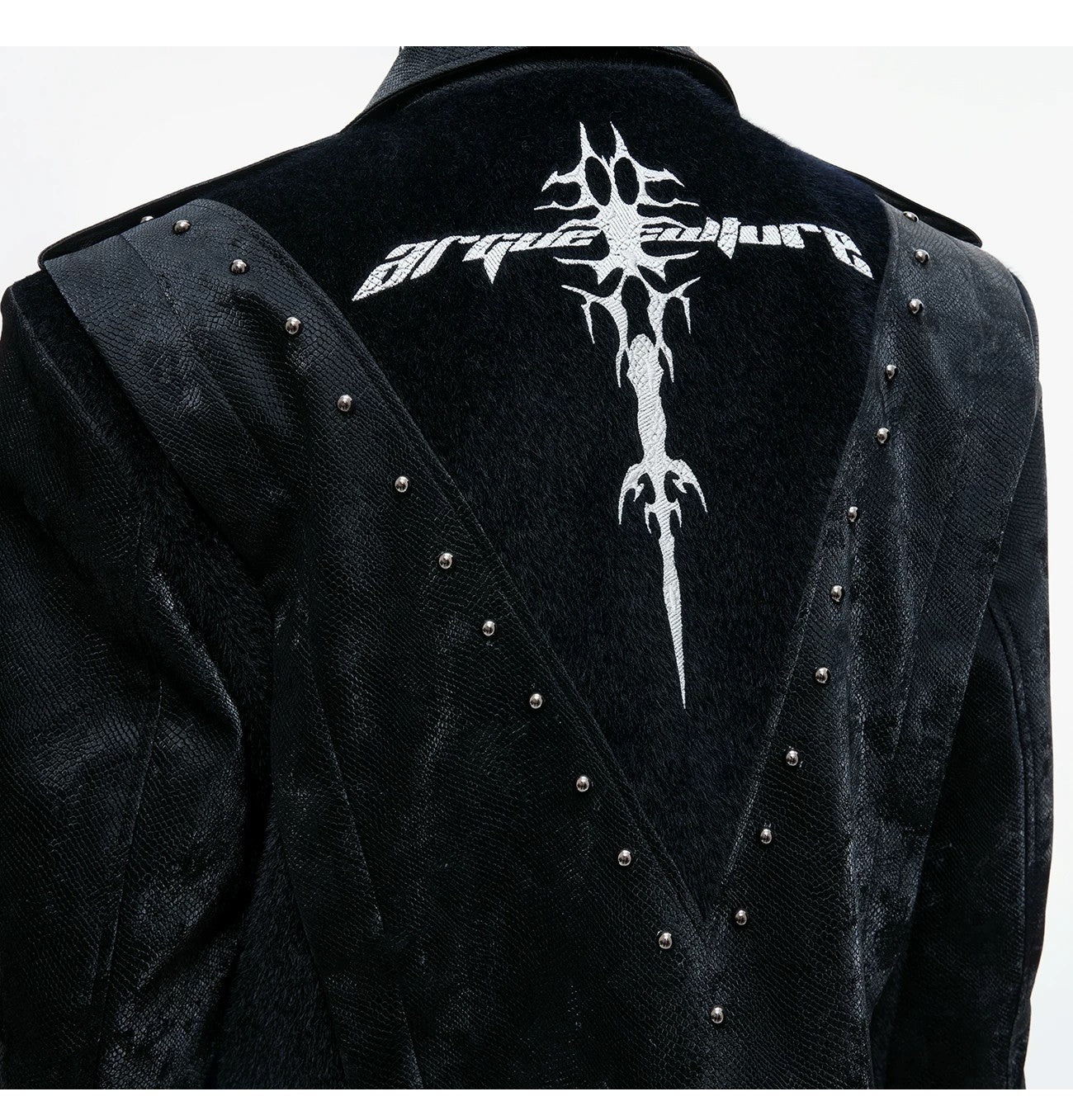 desc::cropped-studded-snakeskin-leather-jacket-streetwear-biker-coat-detail-img-5