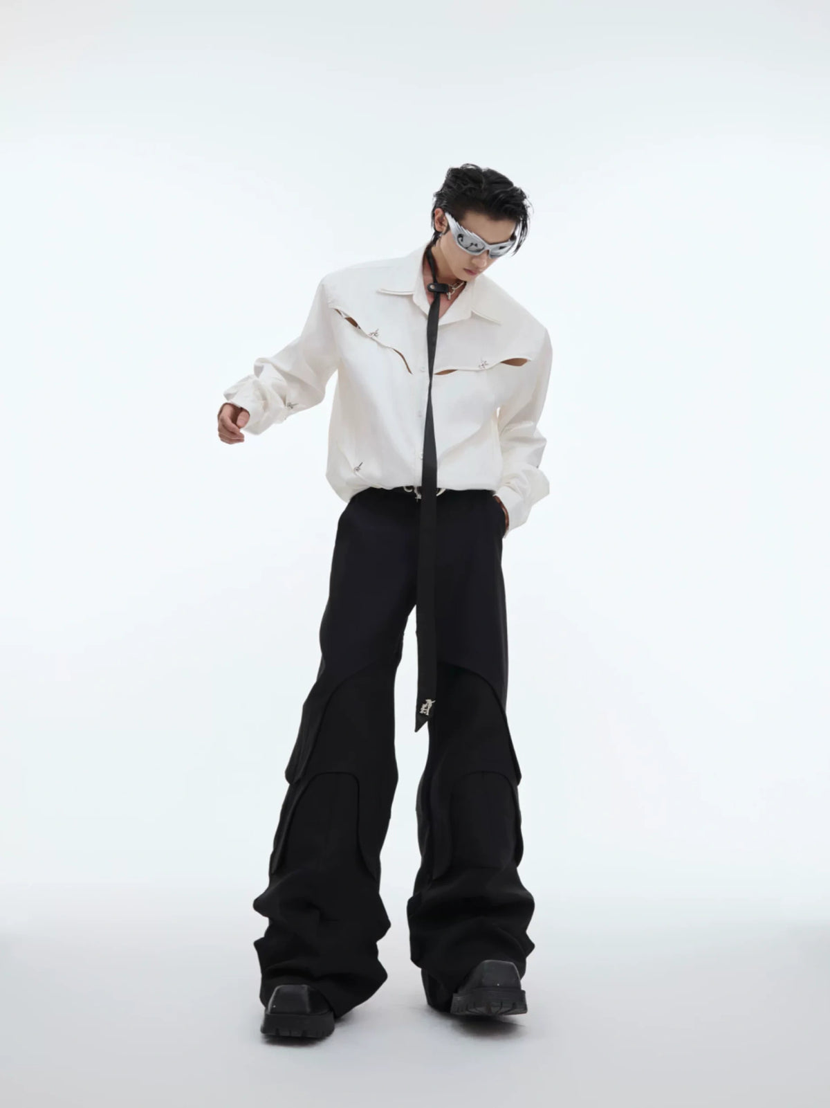Cutout Deconstructed Shirt With Detachable Shoulders - main image 4
