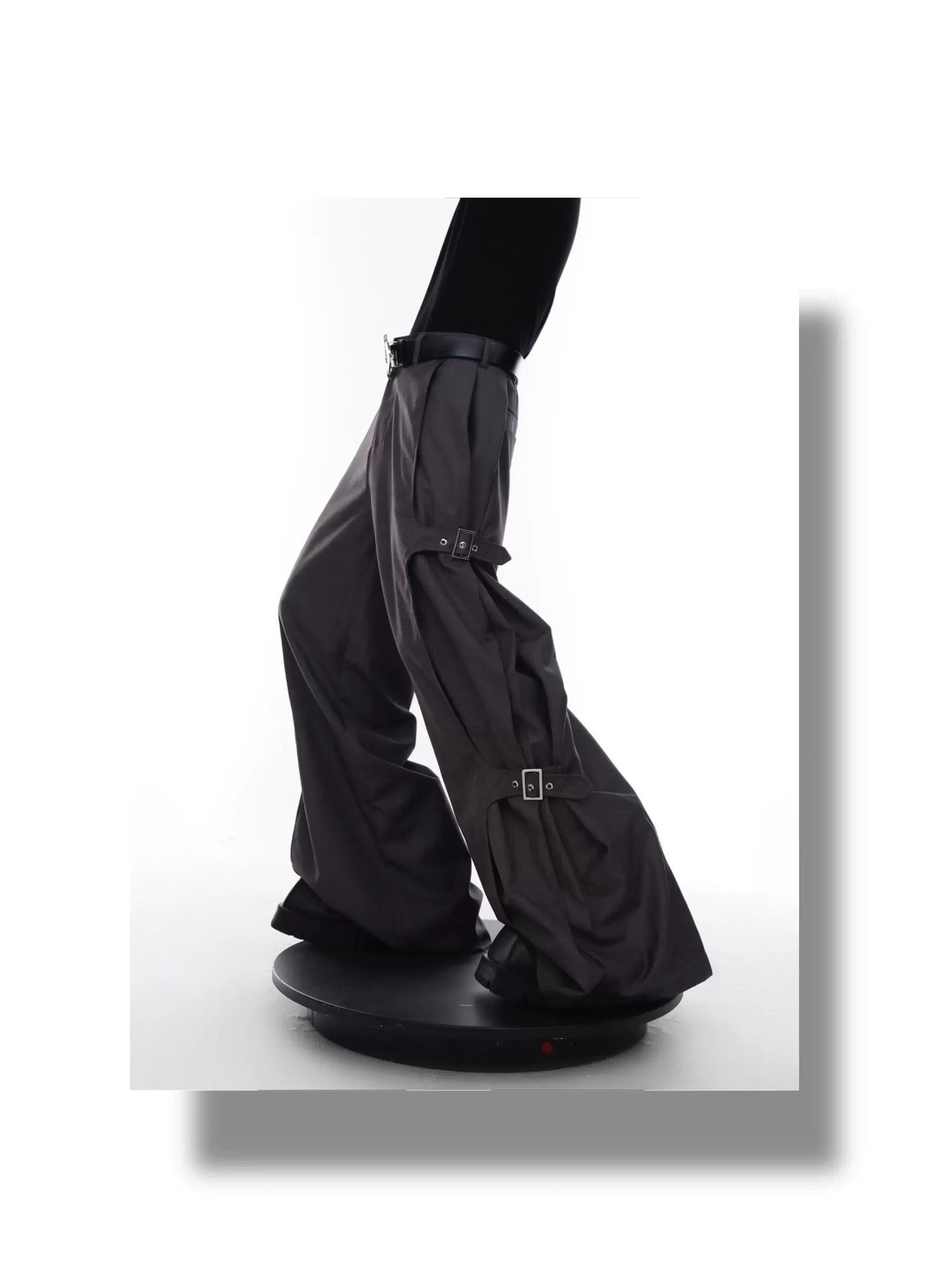 desc::deconstructed-adjustable-strap-flare-pants-unisex-detail-img-8