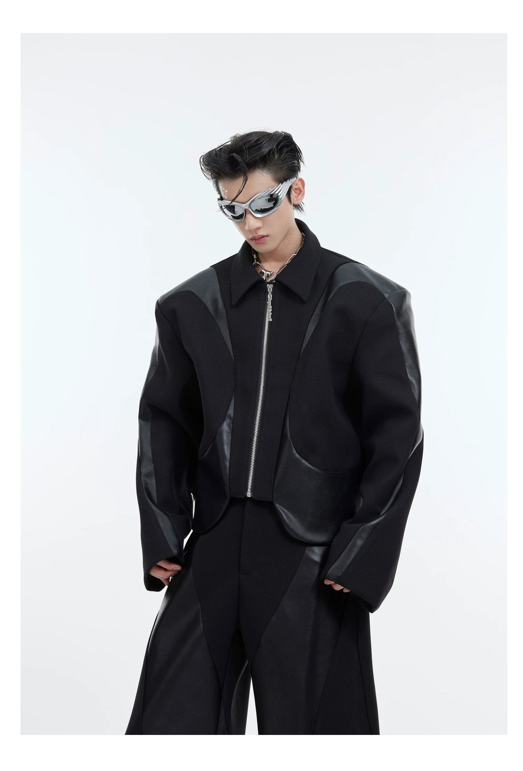 desc::deconstructed-cropped-padded-shoulder-twill-jacket-detail-img-14