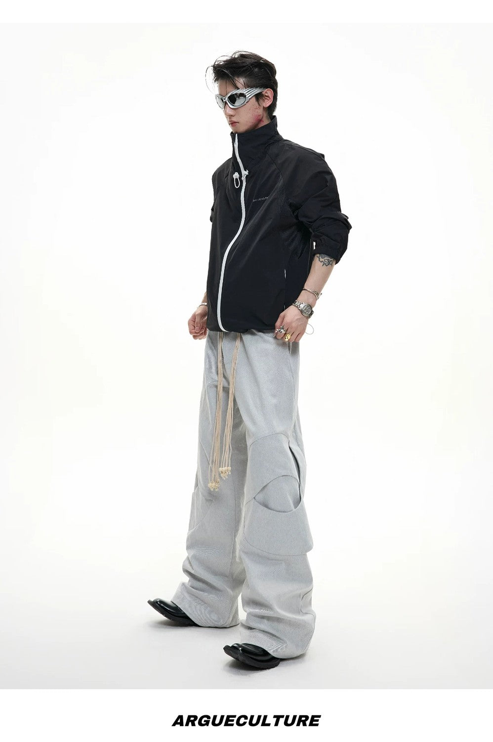 desc::deconstructed-cropped-sun-jacket-upf50-cooling-techwear-detail-img-13