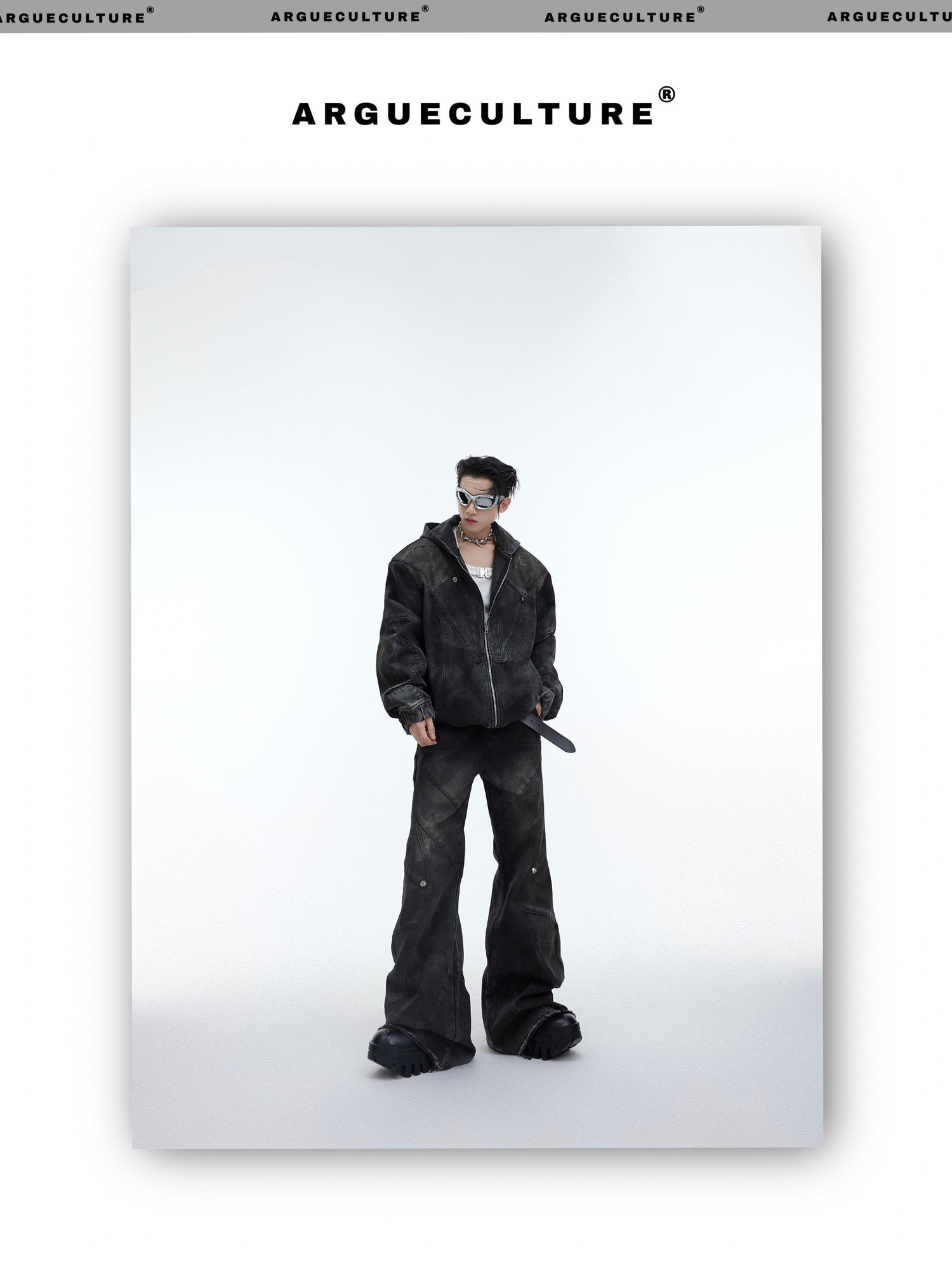 desc::deconstructed-distressed-denim-jacket-pants-set-men-detail-img-5