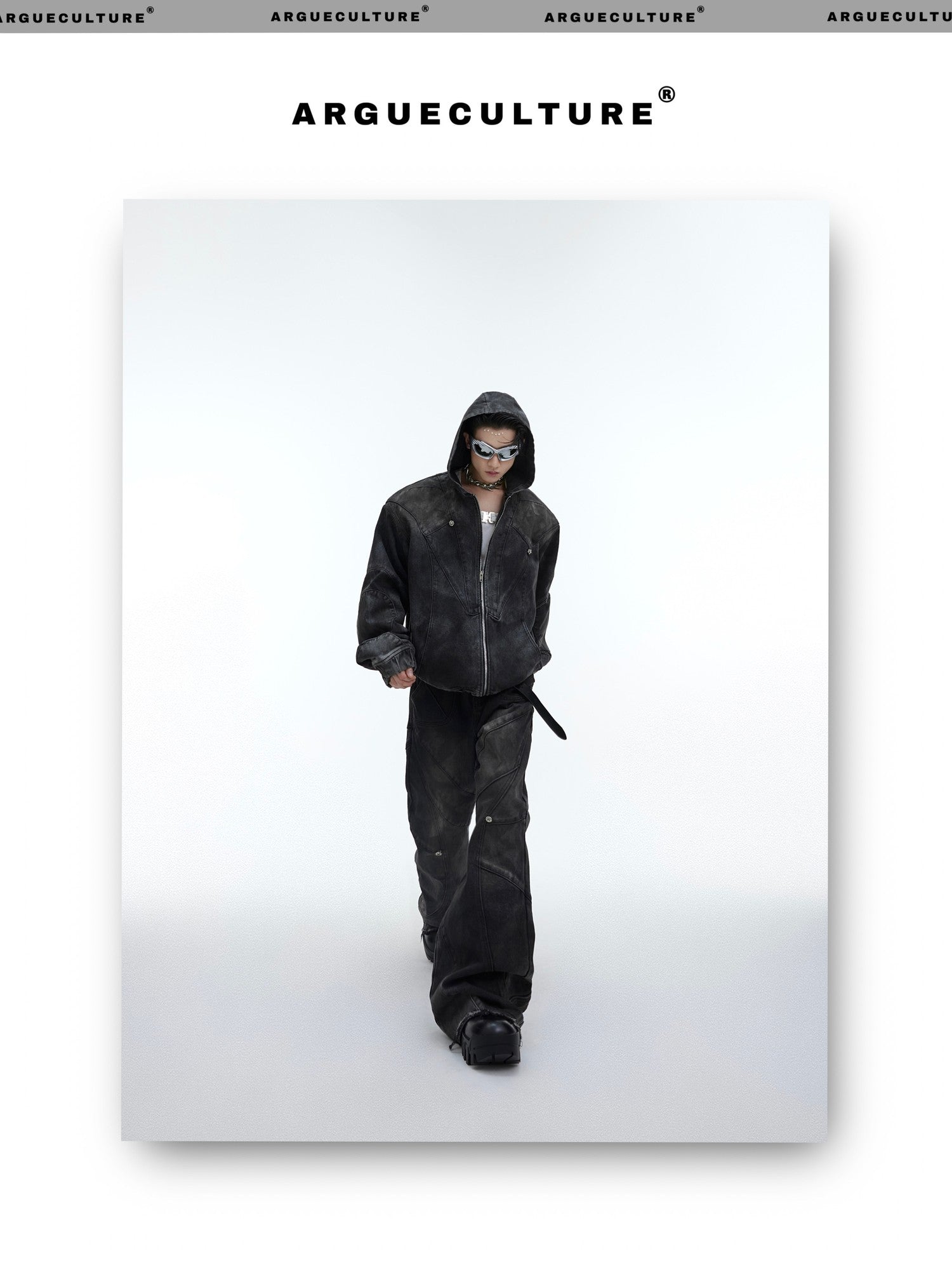 desc::deconstructed-distressed-denim-jacket-pants-set-men-detail-img-9