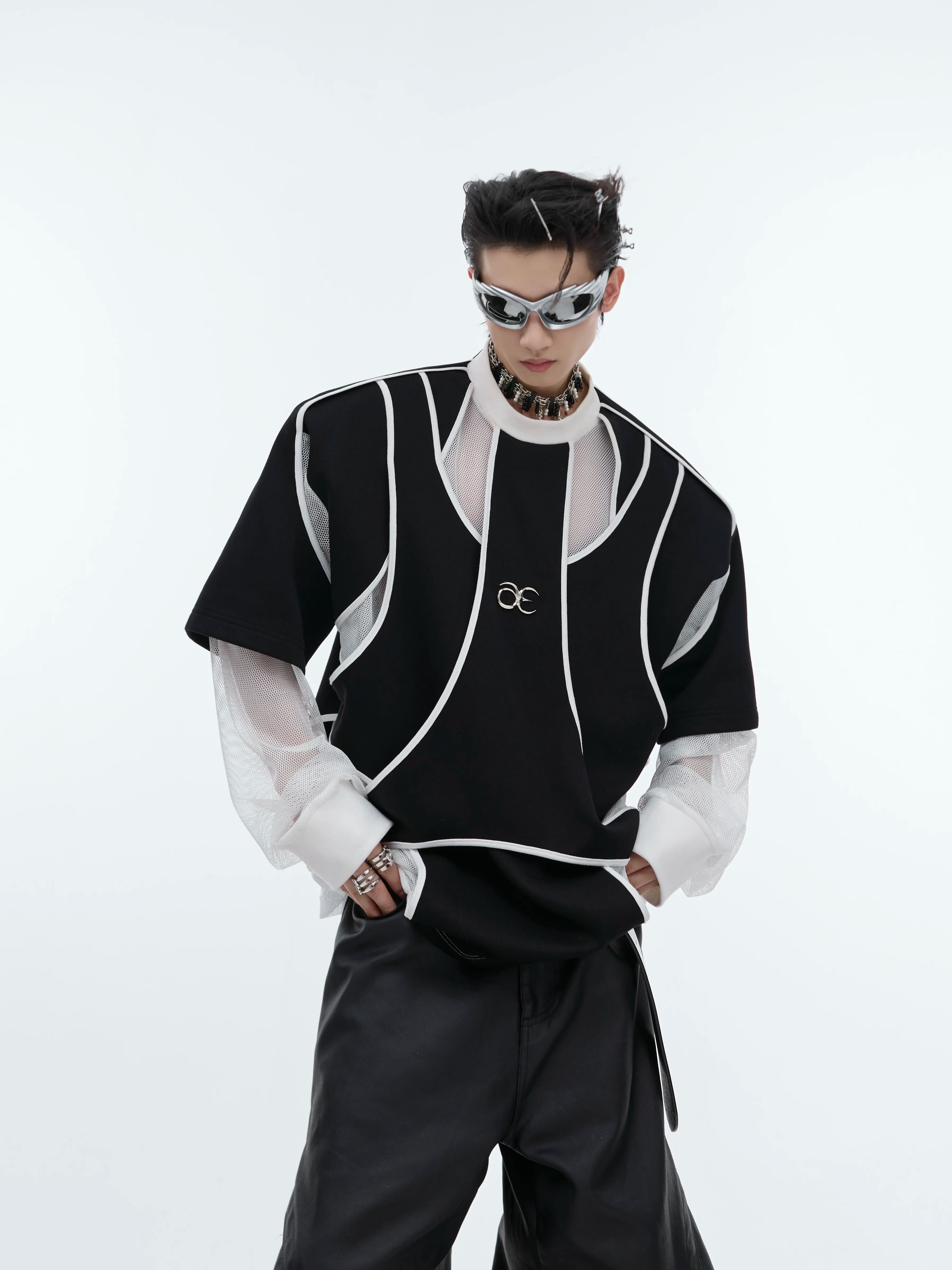 deconstructed-faux-two-piece-shoulder-pad-sweatshirt-black