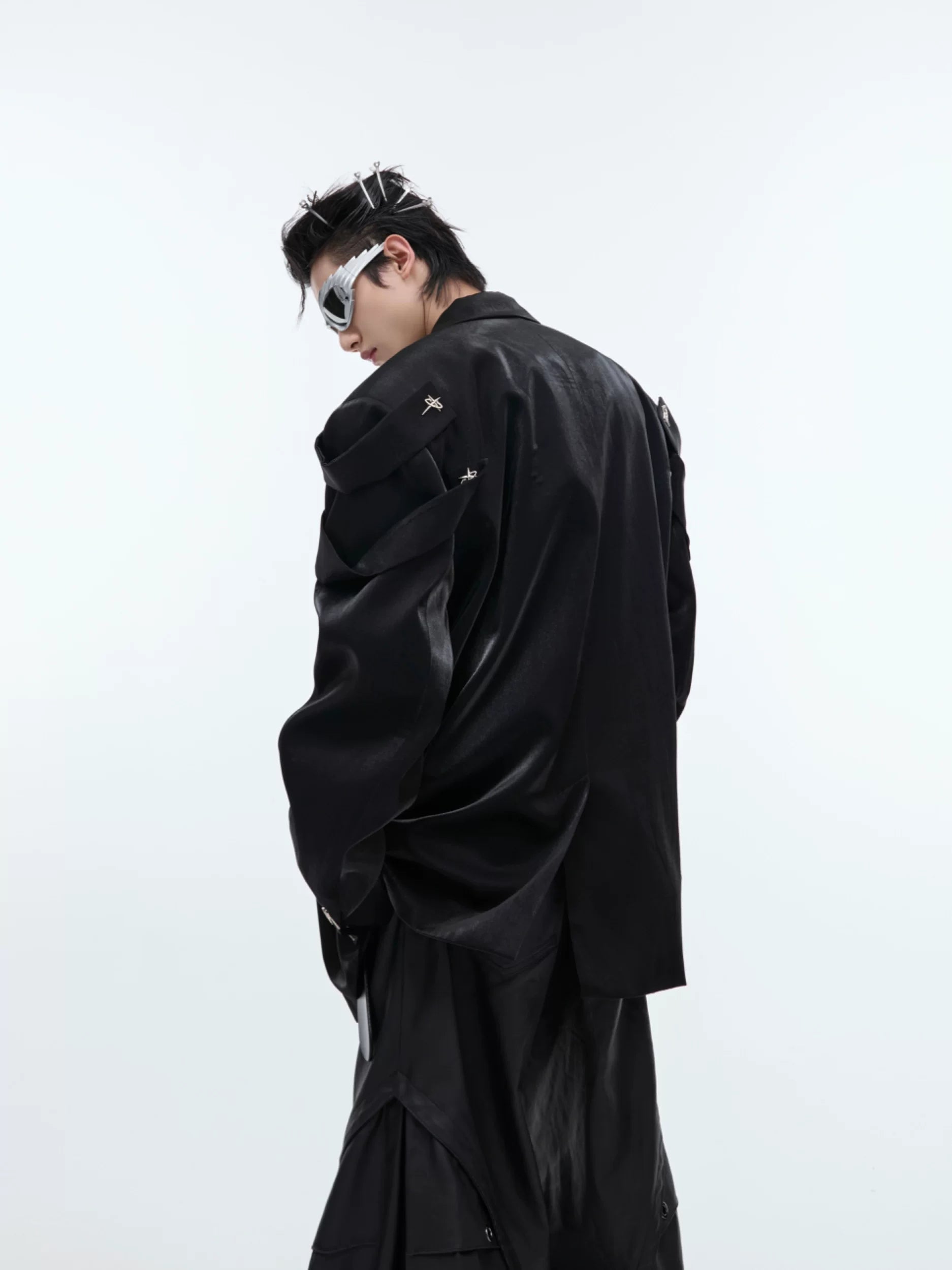 deconstructed-liquid-gloss-oversized-blazer-for-men-black