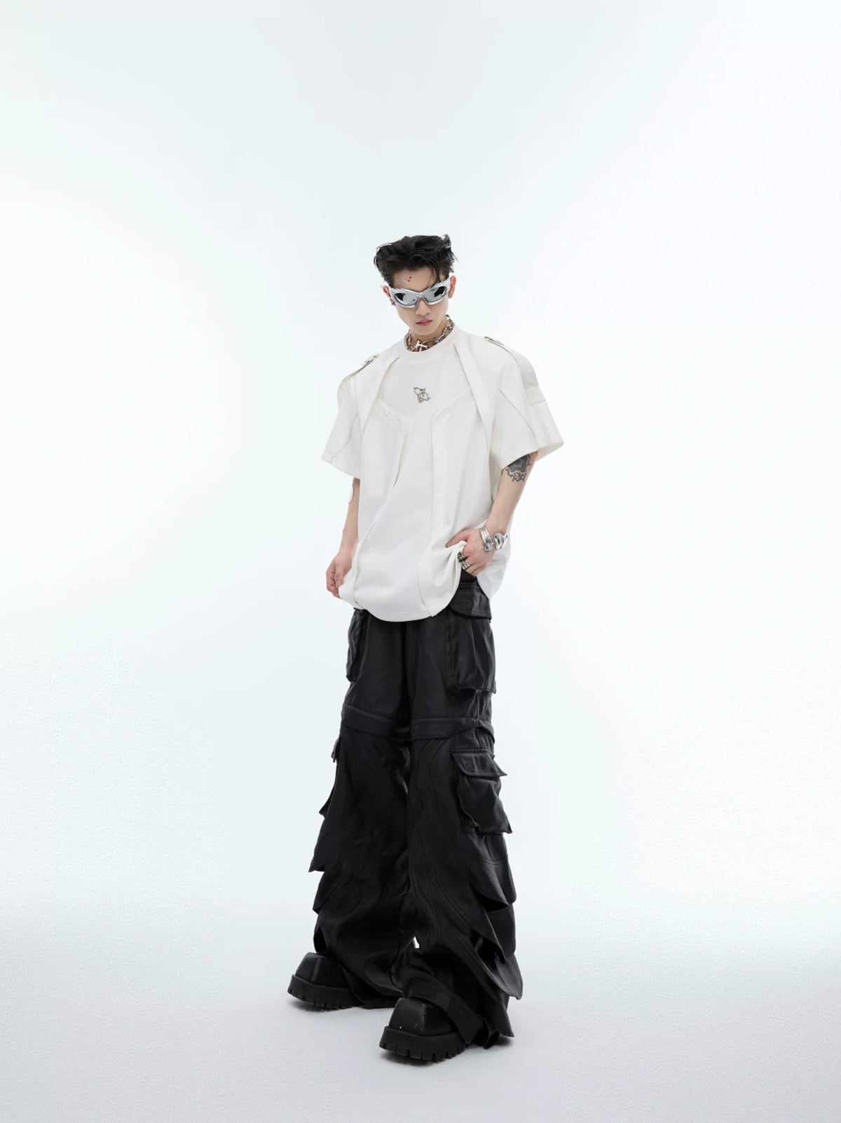 Deconstructed Loose-Fit Detachable-Shoulder T-Shirt - main image 3