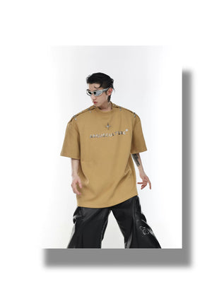 desc::deconstructed-metal-buckle-off-shoulder-streetwear-tee-detail-img-11