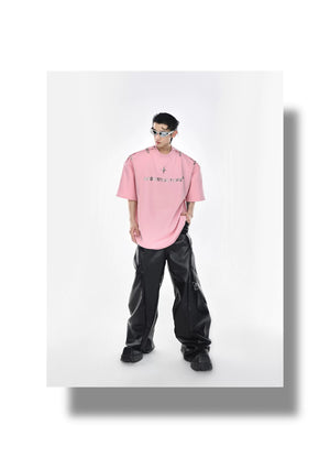 desc::deconstructed-metal-buckle-off-shoulder-streetwear-tee-detail-img-15
