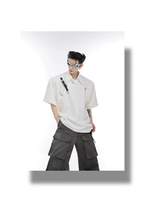 desc::deconstructed-metal-buckle-padded-shoulder-avant-garde-tee-detail-img-10
