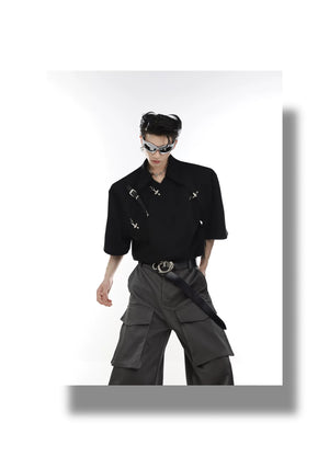 desc::deconstructed-metal-buckle-padded-shoulder-avant-garde-tee-detail-img-5