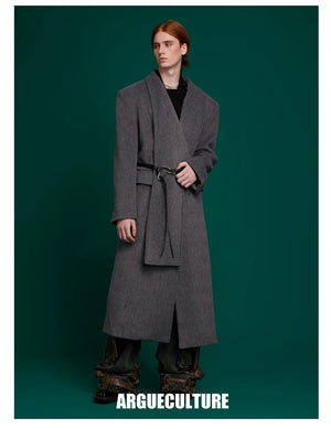 desc::deconstructed-metal-strap-wool-coat-long-streetwear-overcoat-detail-img-2
