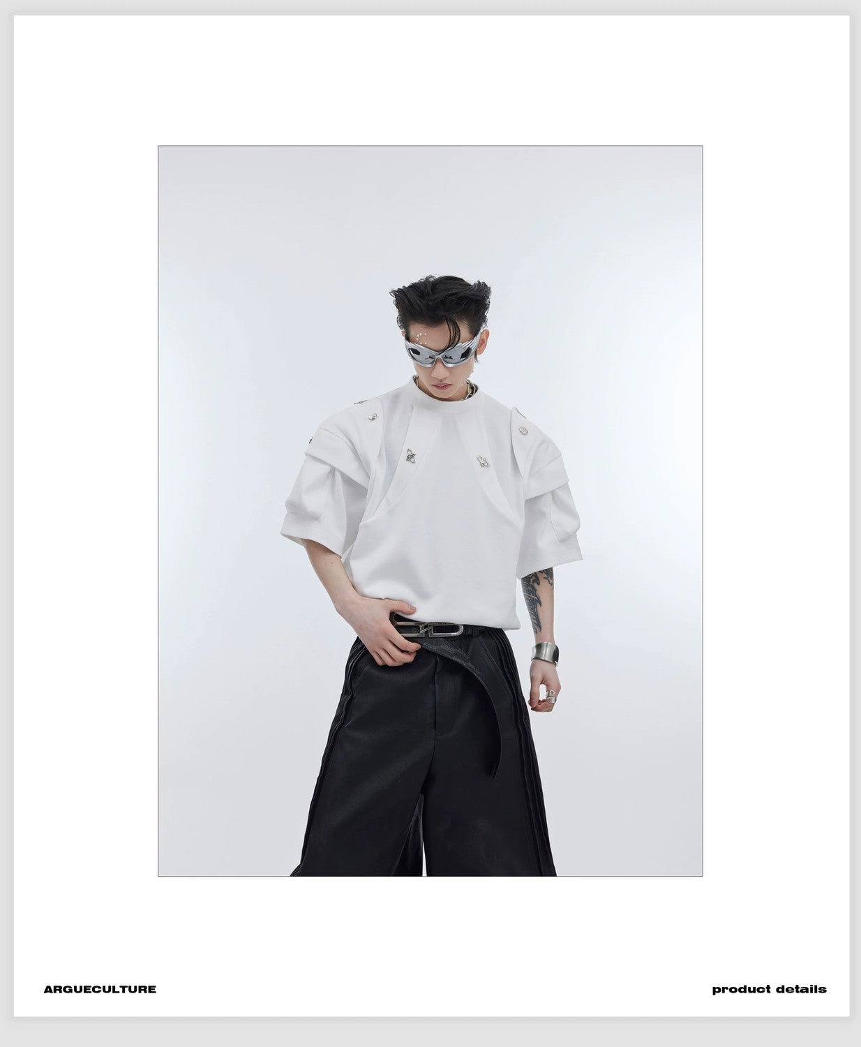 desc::deconstructed-metallic-padded-shoulder-boxy-tee-detail-img-10