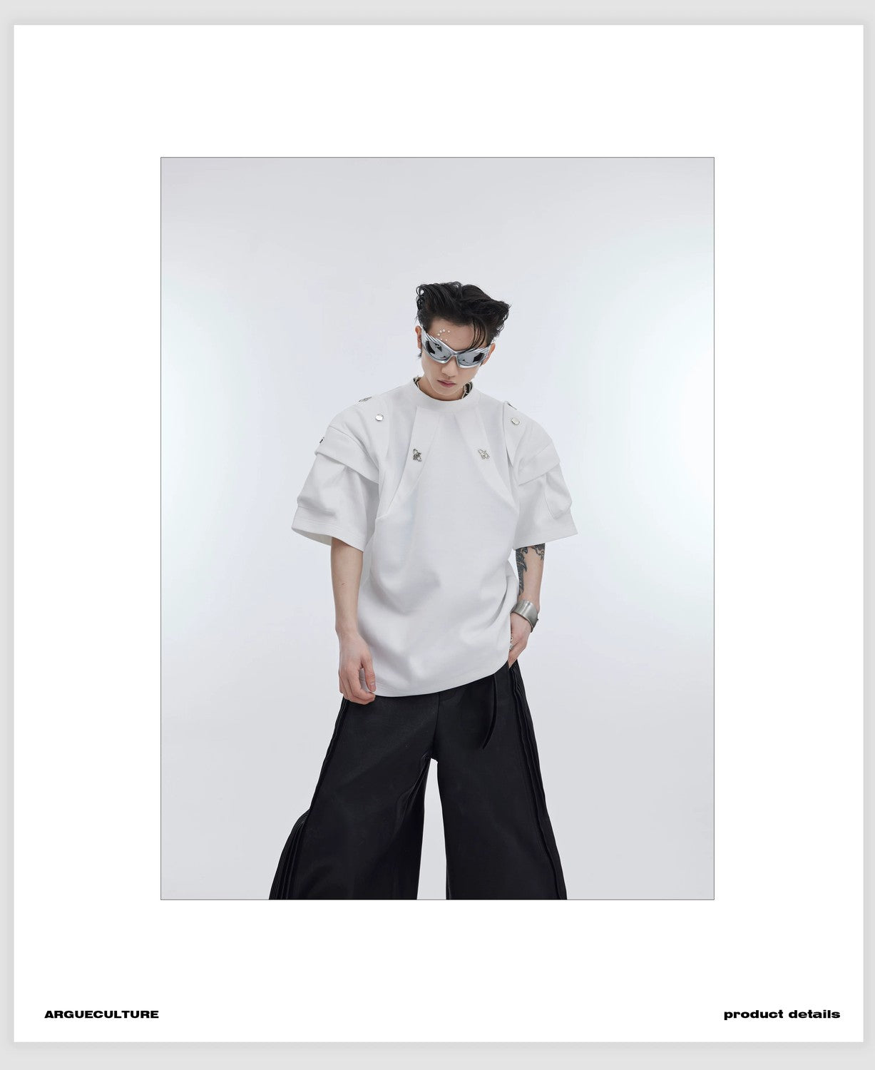 desc::deconstructed-metallic-padded-shoulder-boxy-tee-detail-img-8