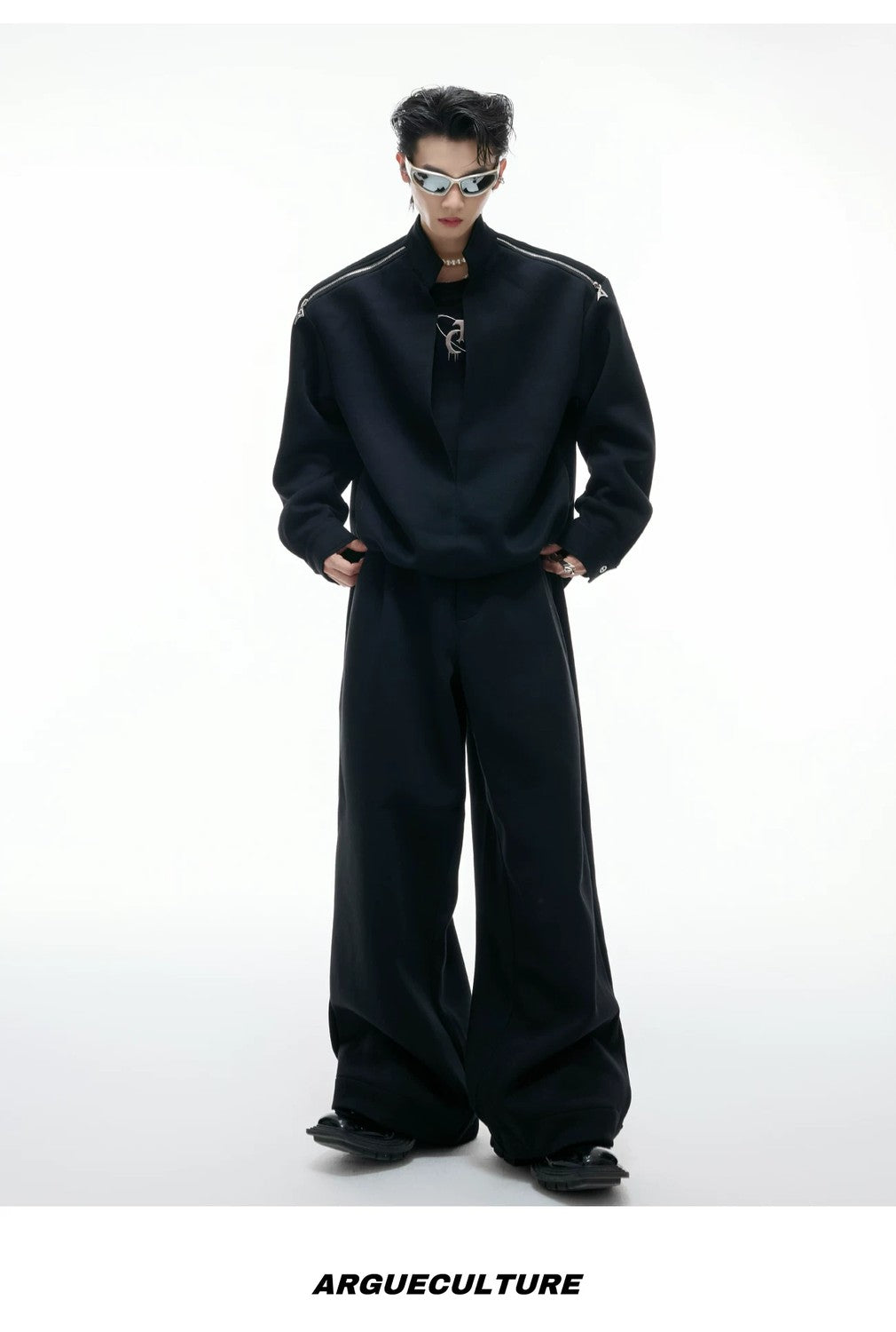 desc::deconstructed-mock-neck-sweatshirt-baggy-pants-set-detail-img-10