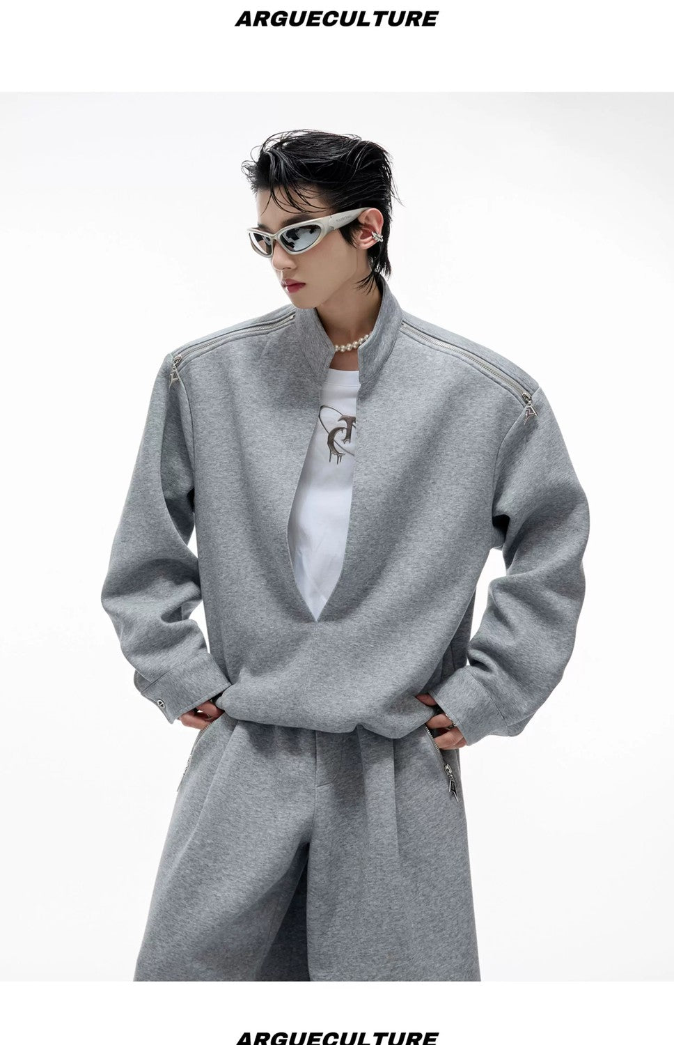 desc::deconstructed-mock-neck-sweatshirt-baggy-pants-set-detail-img-12