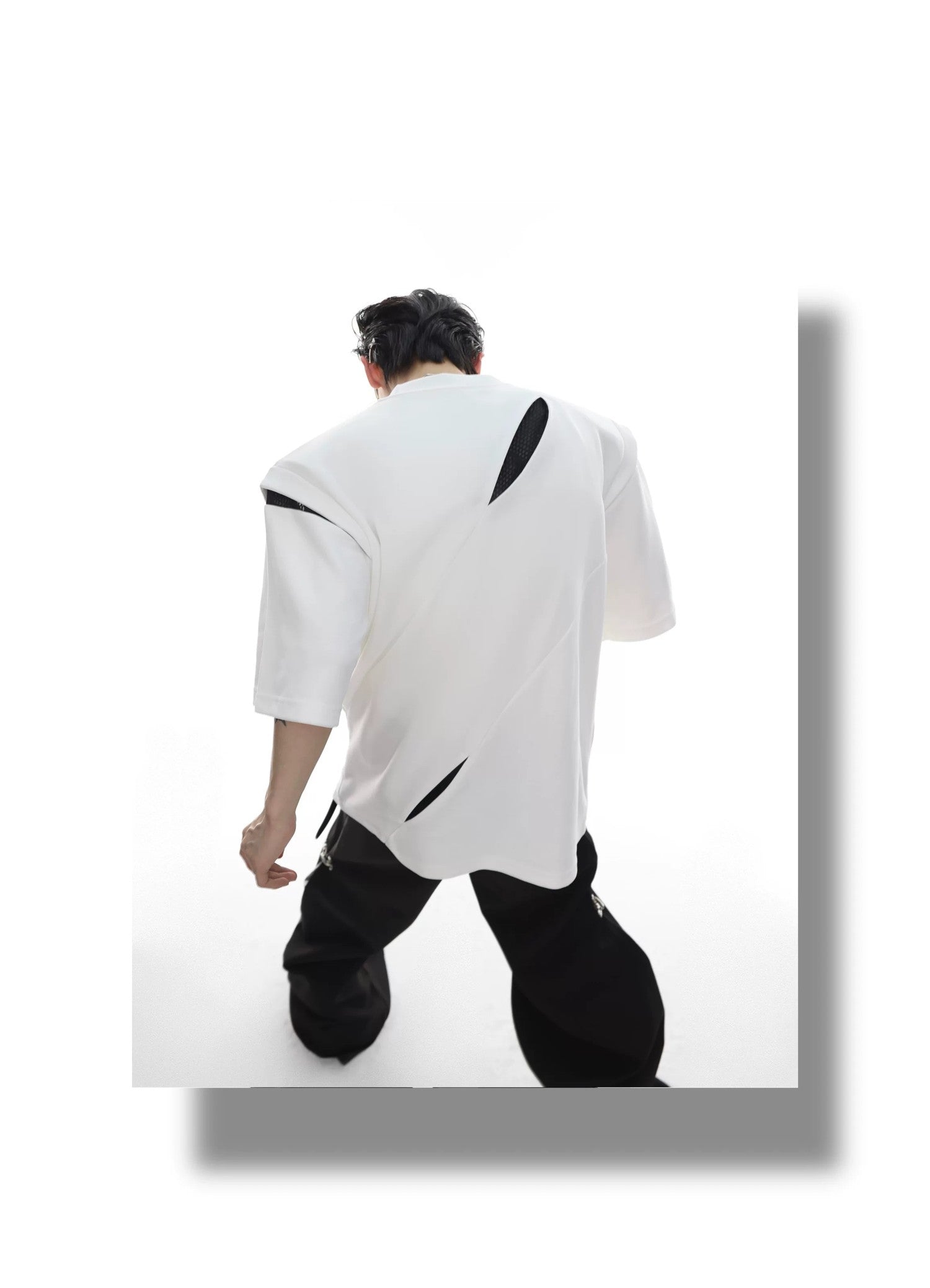 desc::deconstructed-padded-shoulder-patchwork-tee-unisex-detail-img-1