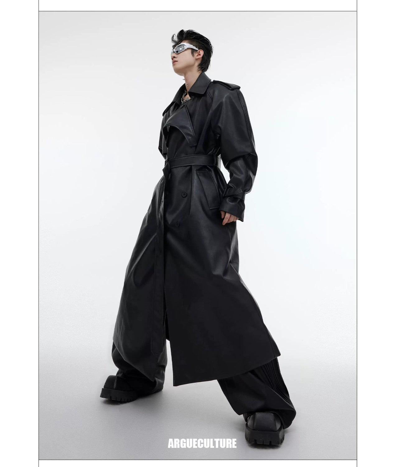 desc::deconstructed-padded-shoulder-pu-leather-long-trench-detail-img-15