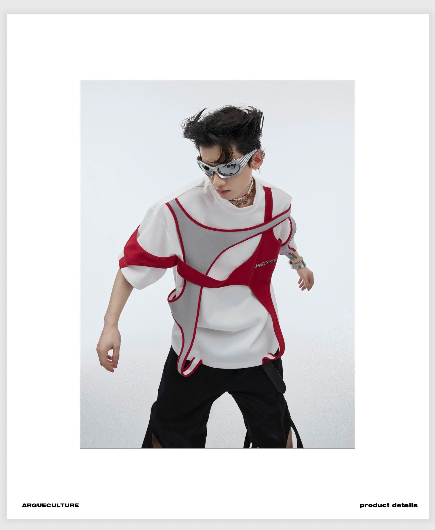 desc::deconstructed-padded-shoulder-tee-boxy-streetwear-t-shirt-detail-img-13